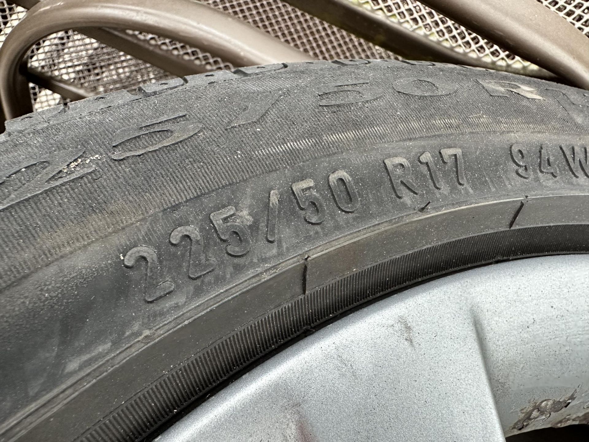 A SET OF FOUR BMW RIMS WITH 225/50 R17 TYRES - Image 3 of 3