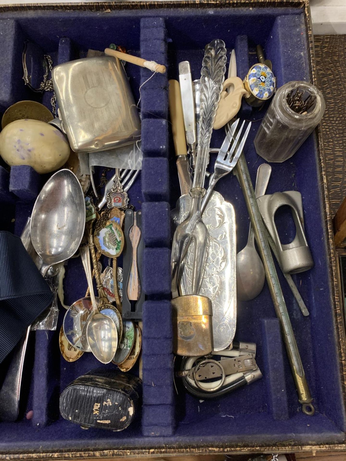 A LARGE MIXED LOT TO INCLUDE A MASONIC BAG, A QUANTITY OF SILVER PLATE, A TRAVELLING INKWELL IN - Image 2 of 4