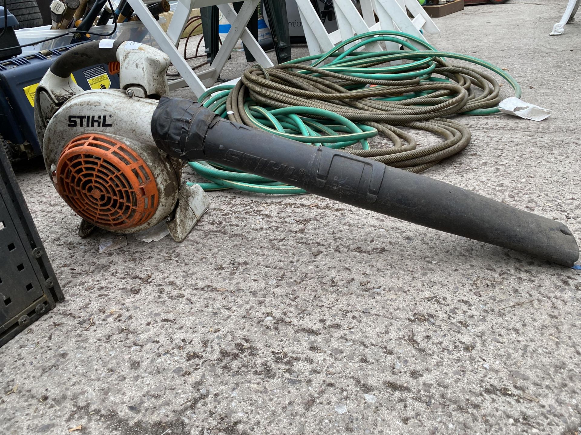 A STIHL PETROL LEAF BLOWER FOR SPARES AND REPAIRS