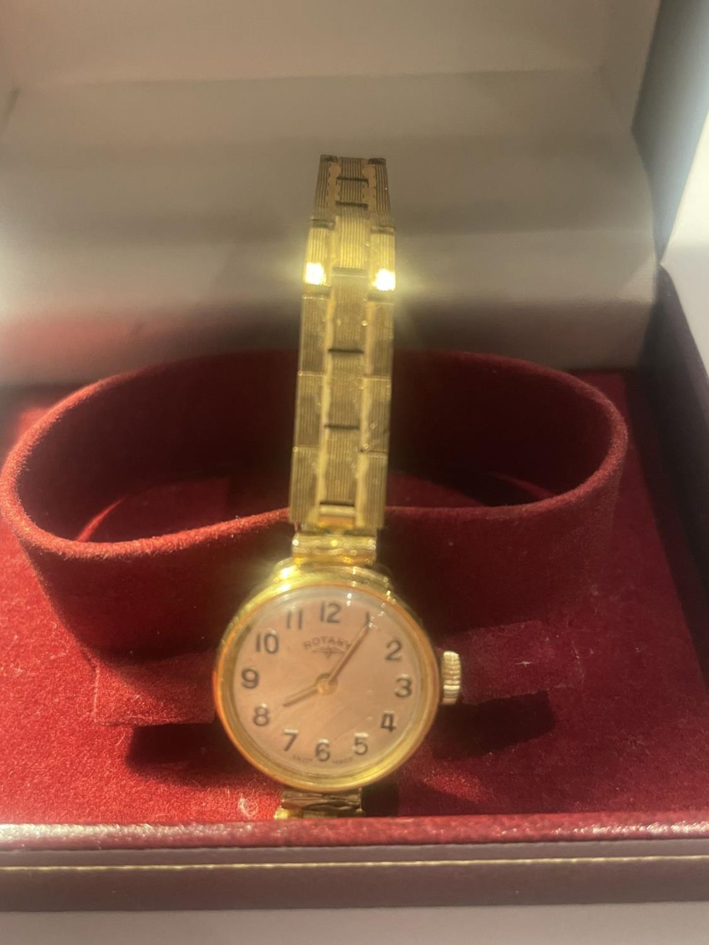 A LADIES ROTARY WRISTWATCH IN A PRESENTATION BOX SEEN WORKING BUT NO WARRANTY - Image 2 of 2