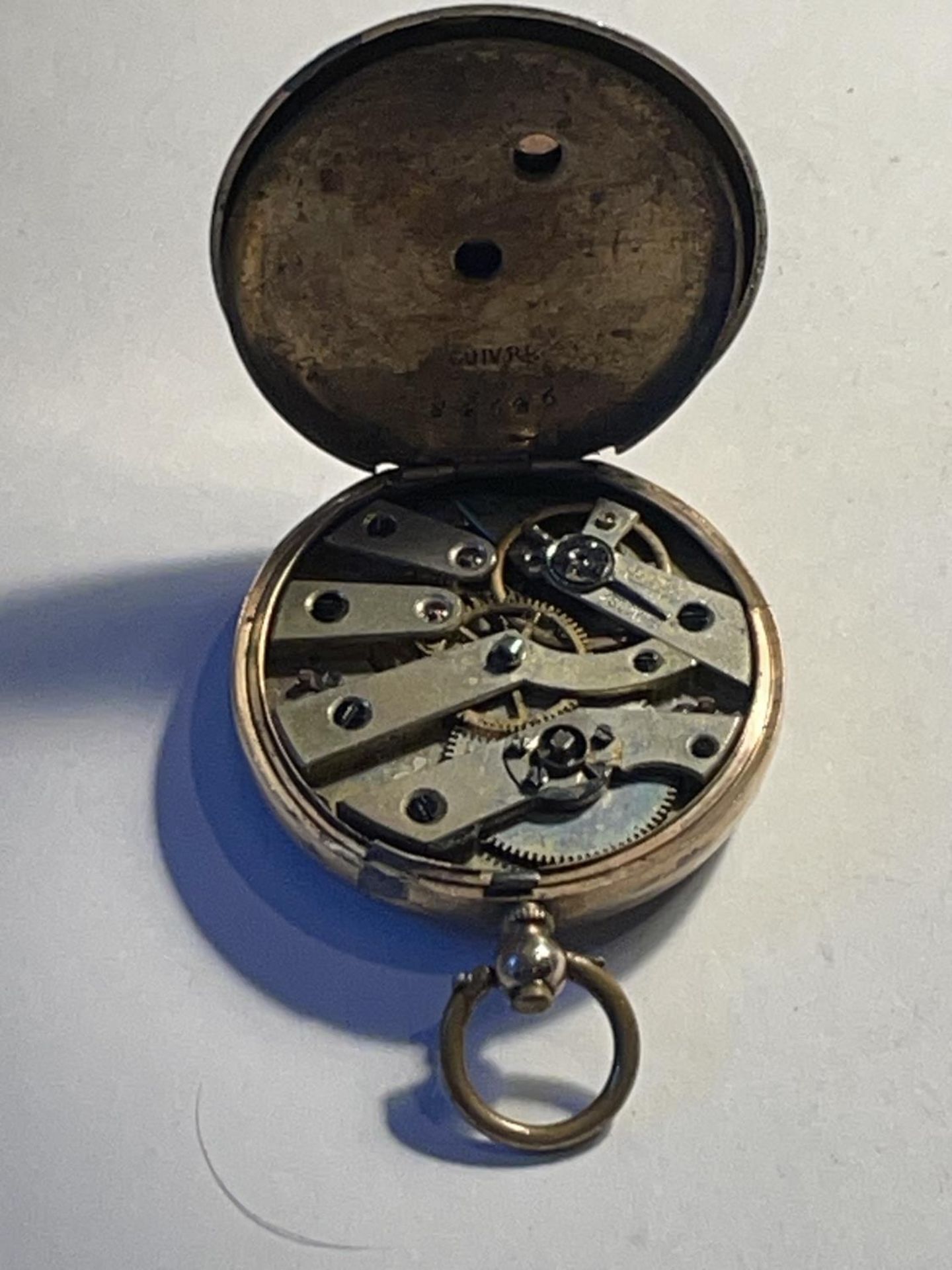 A 9CT GOLD LADIES OPEN FACED POCKET WATCH GROSS WEIGHT 30.63 GRAMS - Image 3 of 3