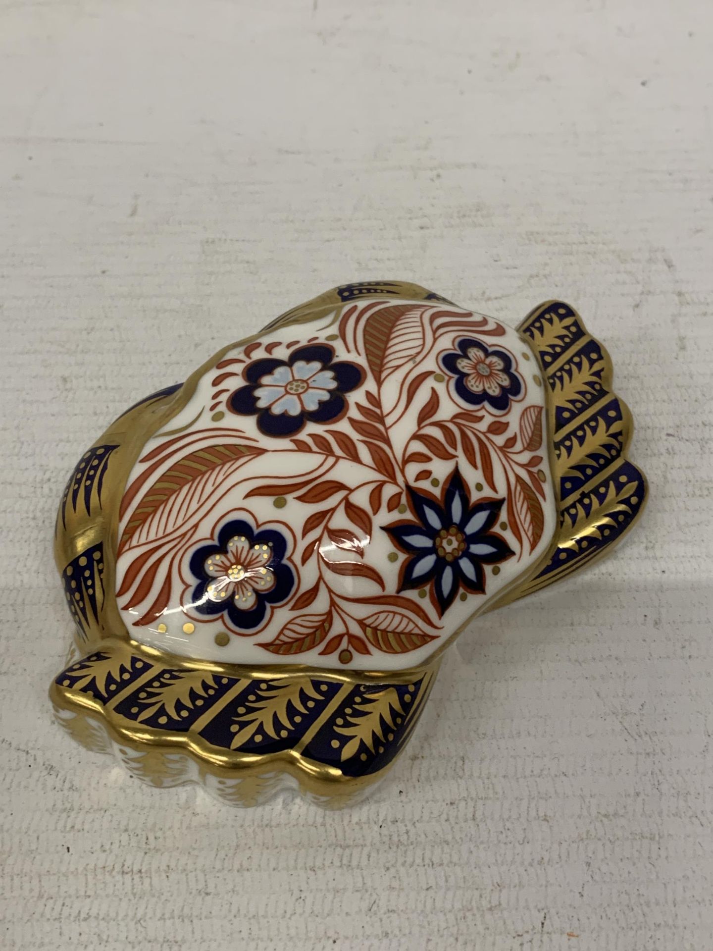 A ROYAL CROWN DERBY IMARI CRAB, GOLD STOPPER - Image 2 of 3