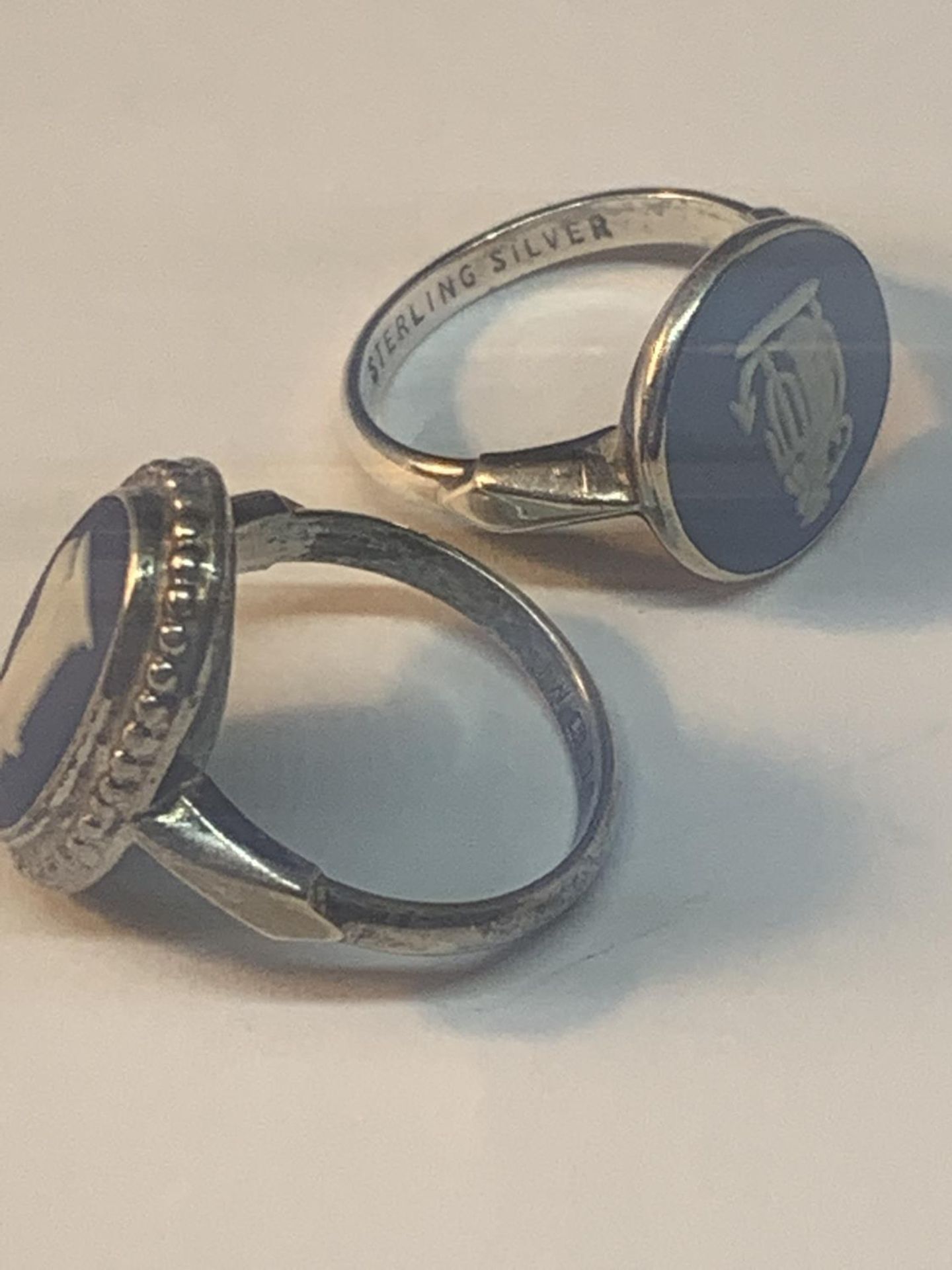 TWO SILVER WEDGEWOOD JASPERWARE RINGS - Image 2 of 3