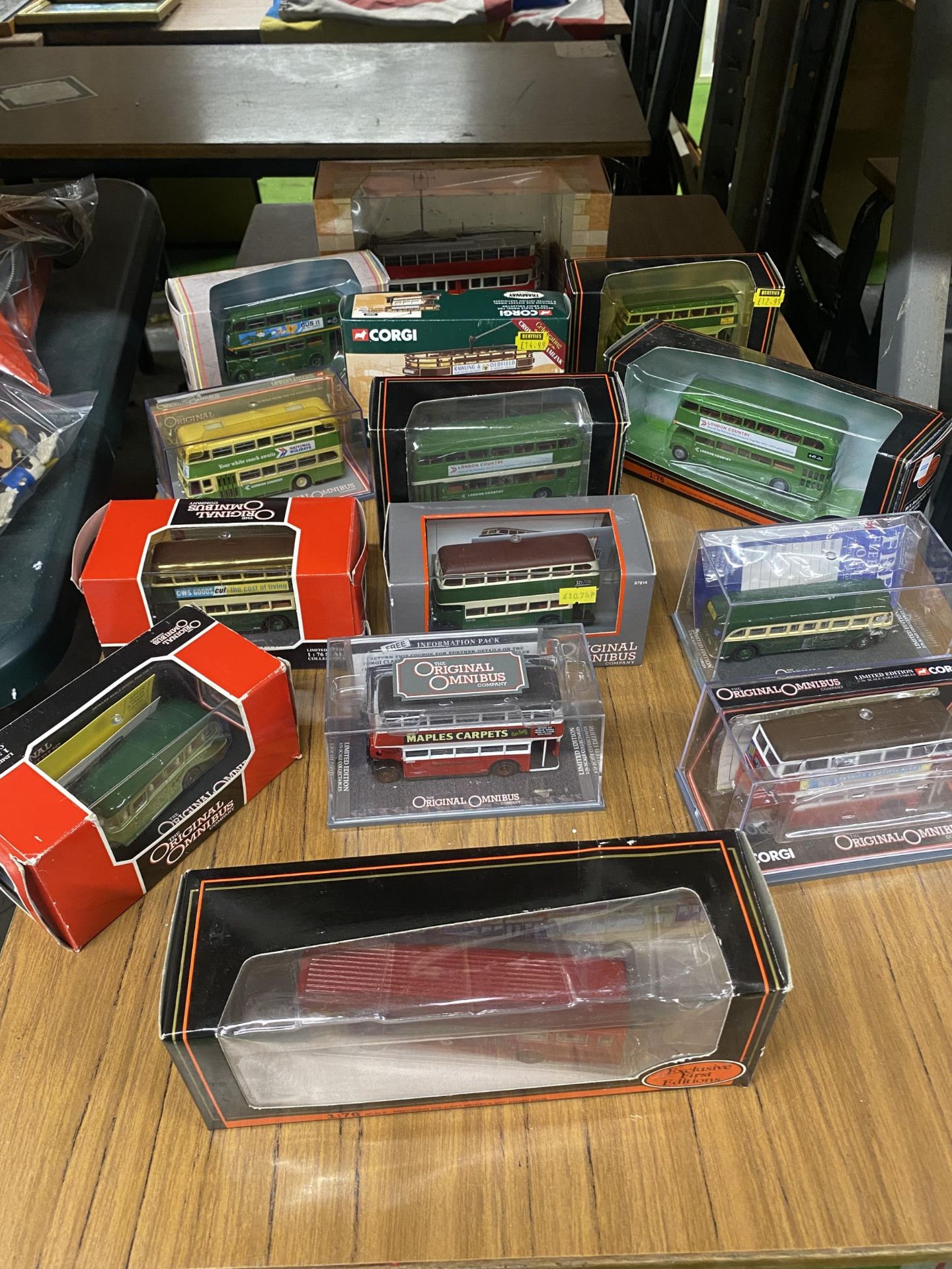 A COLLECTION OF BOXED ORIGINAL OMNIBUS AND FURTHER BOXED DIECAST VEHICLES