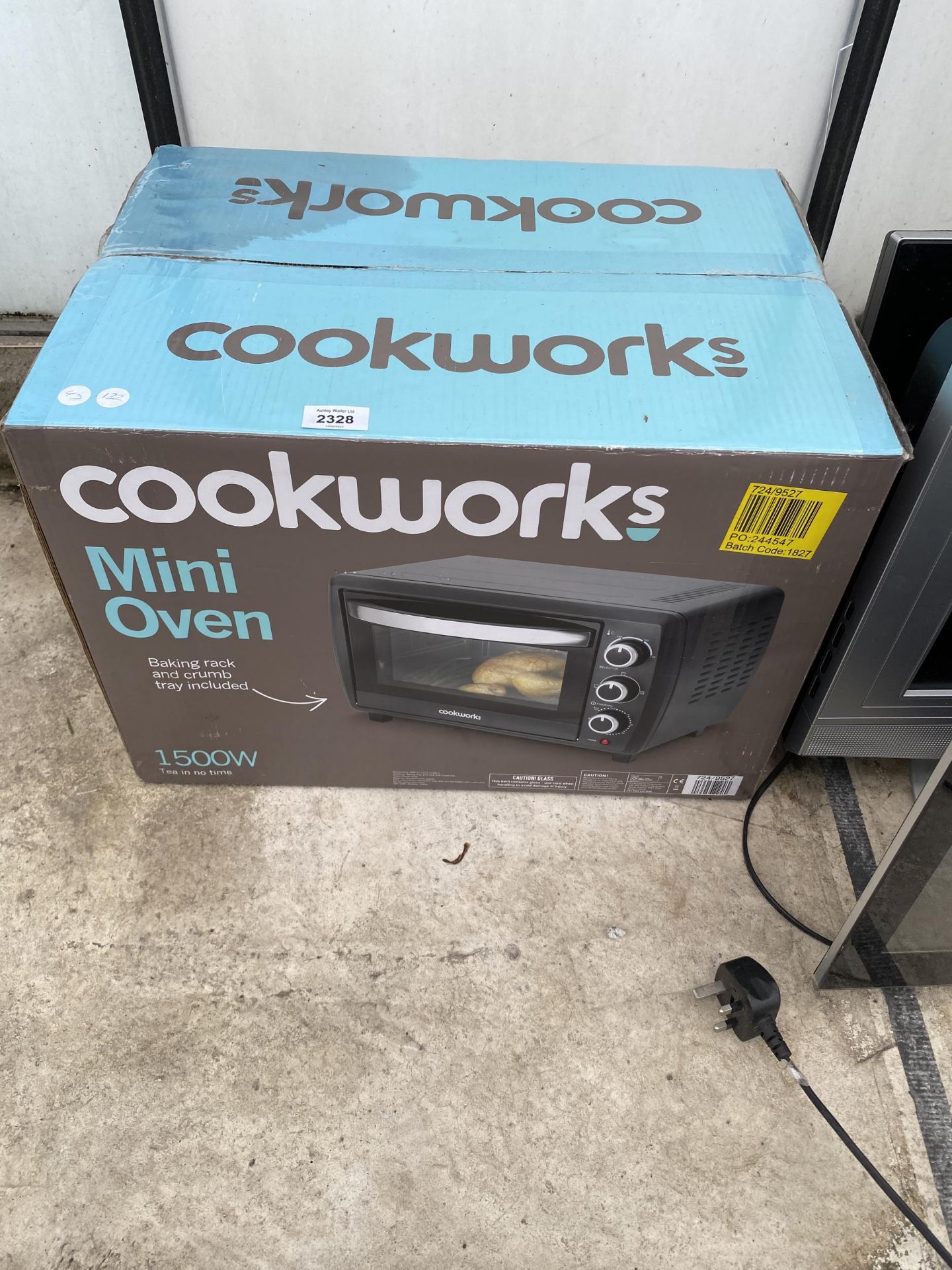 A COOKWORKS MINI OVEN