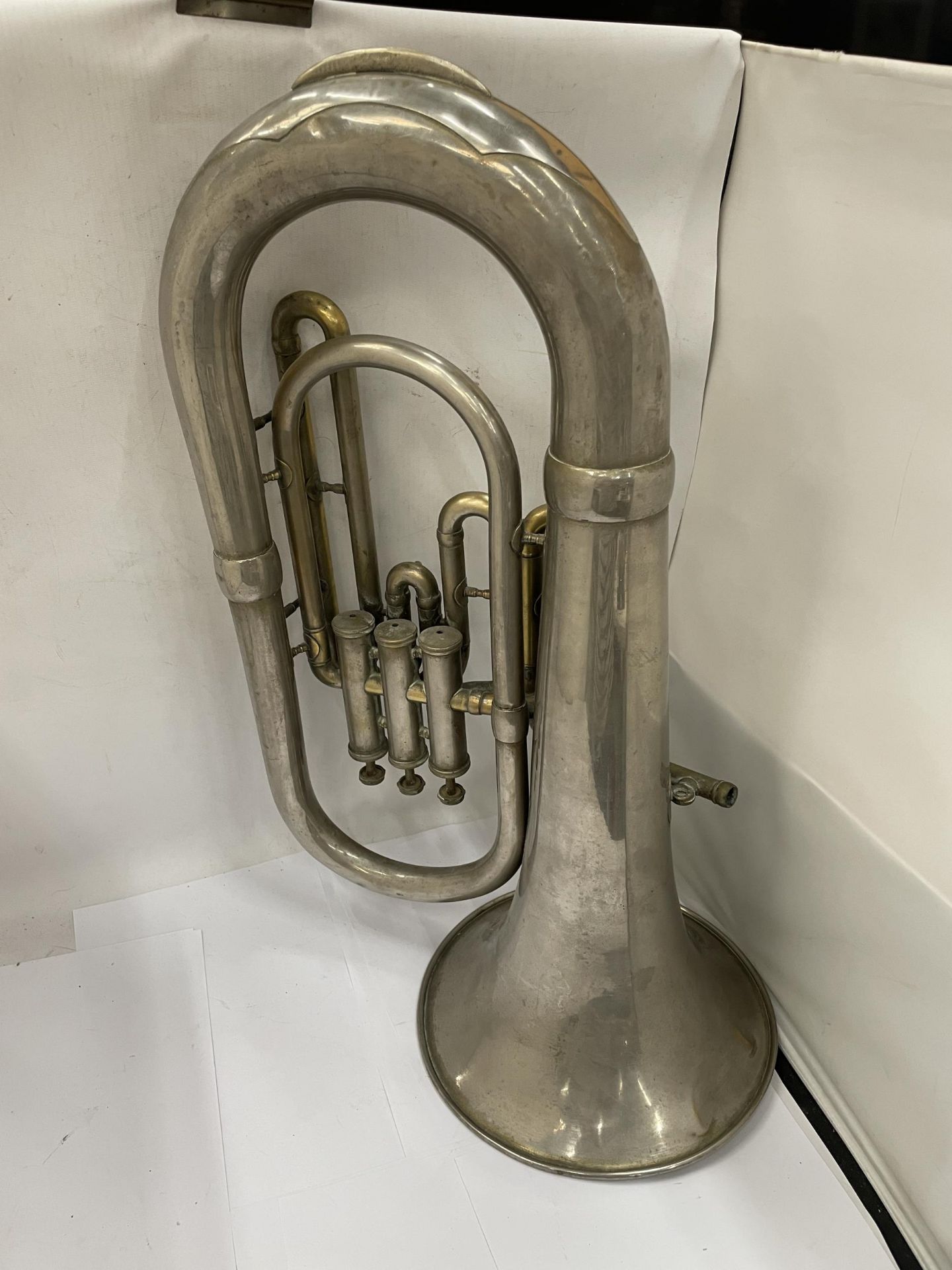 A VINTAGE SILVER PLATED TUBA - Image 3 of 3