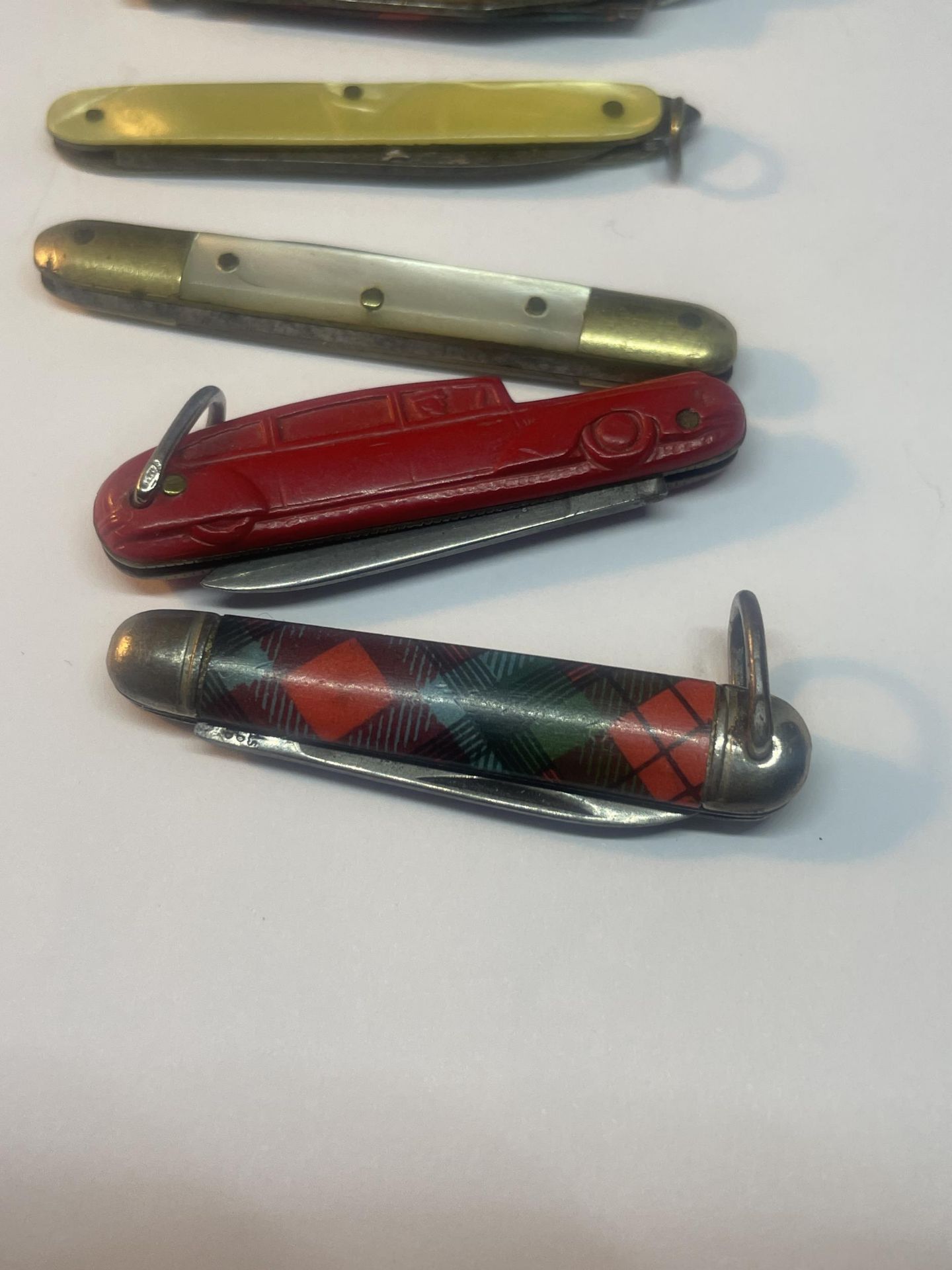 EIGHT VARIOUS VINTAGE PEN KNIVES - Image 3 of 4