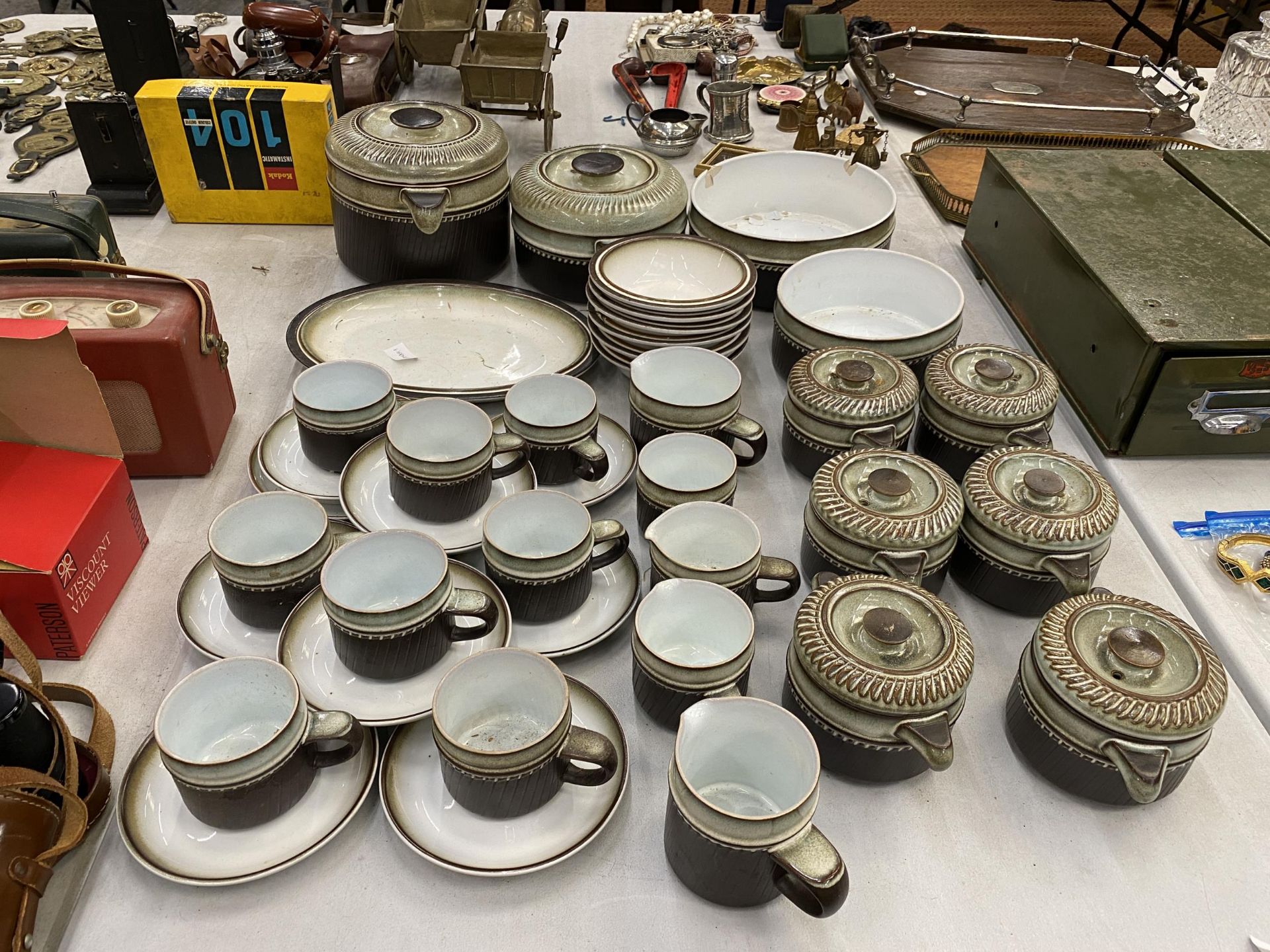 A LARGE QUANTITY OF DENBY STONEWARE DINNER ITEMS TO INCLUDE SERVING TUREENS, SMALLER LIDDED POTS,