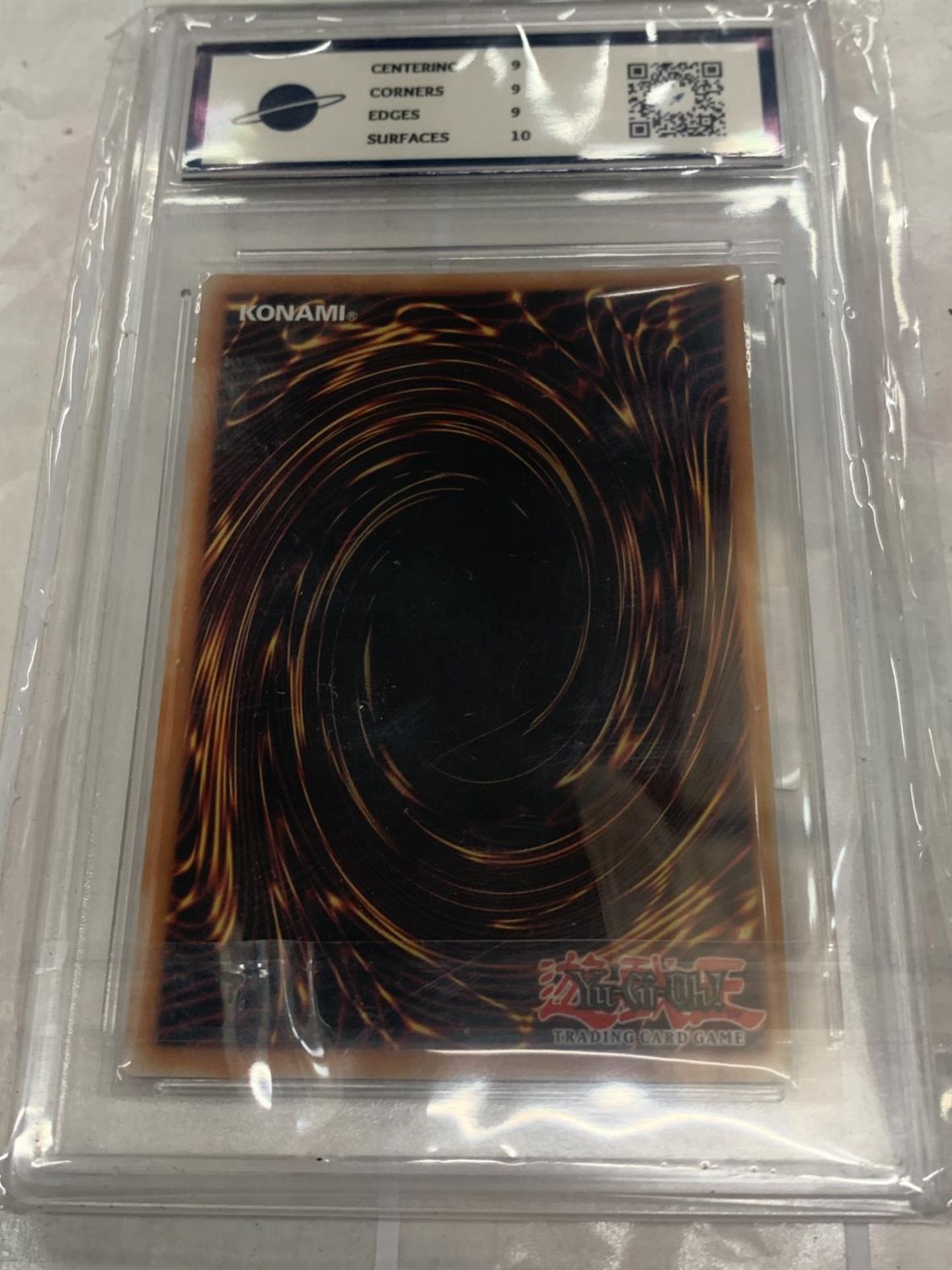 A YU-GI-OH GRADED 9/10 'SUMMONED SKULL' TRADING CARD - Bild 3 aus 3