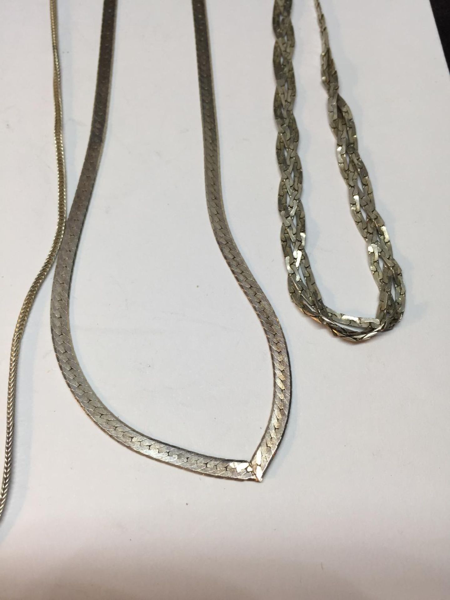 SIX SILVER NECKLACES - Image 4 of 4