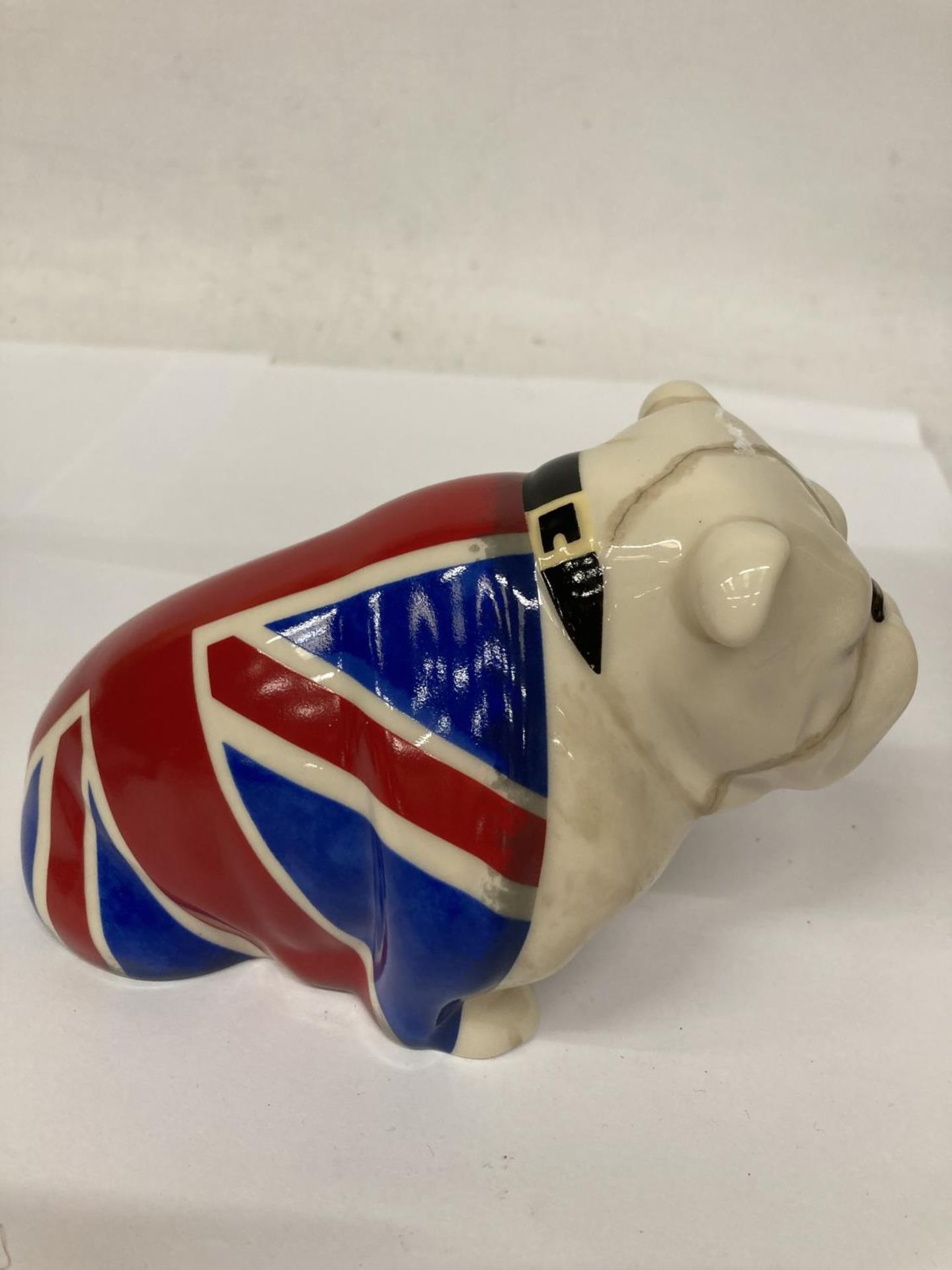 A ROYAL DOULTON NO TIME TO DIE BULLDOG, BOXED - Bild 2 aus 7