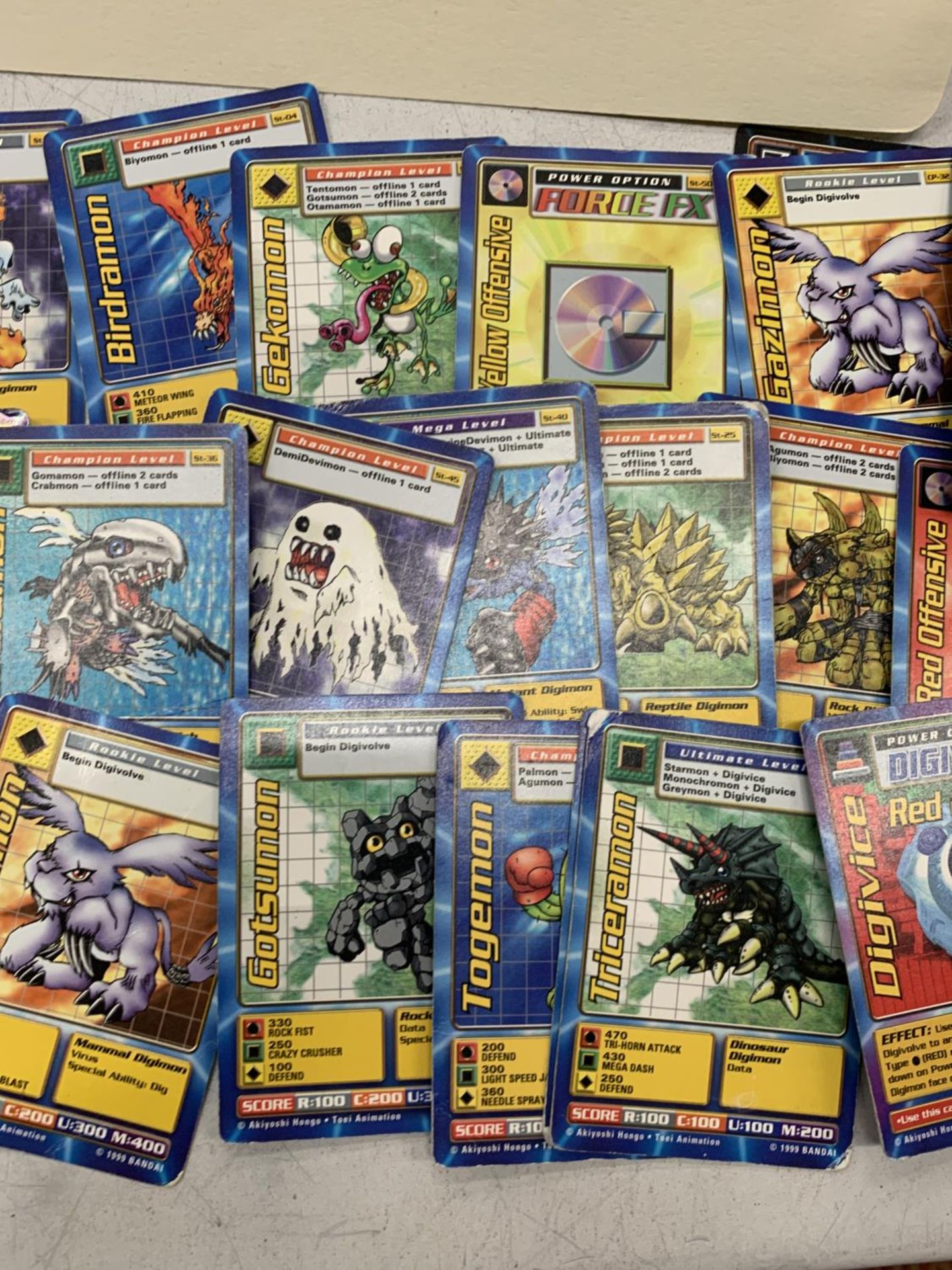 A GROUP OF RETRO DIGIMON CARDS - Bild 3 aus 4