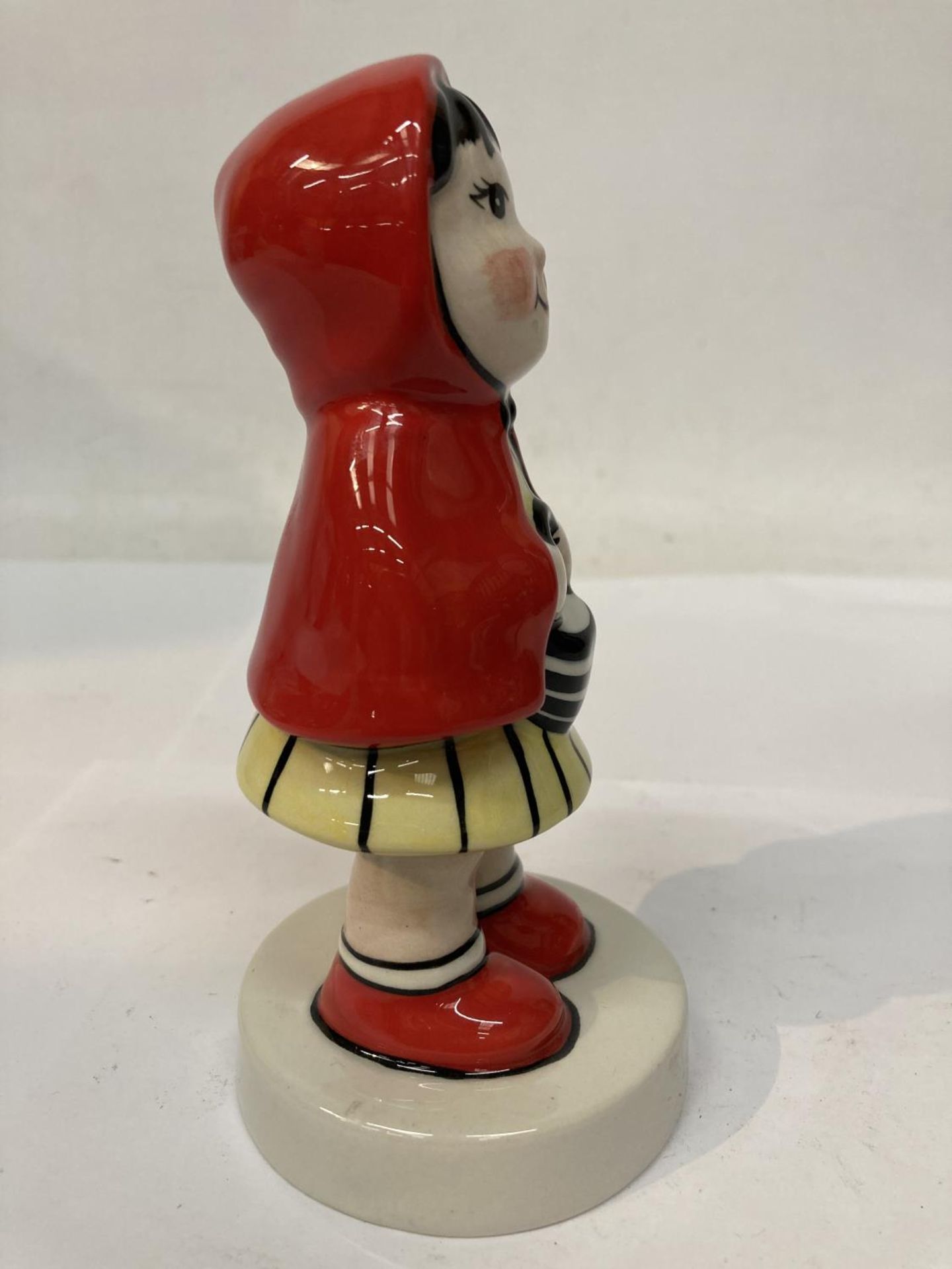 A LIMITED EDITION LORNA BAILEY LITTLE RED RIDING HOOD FIGURE WITH CERTIFICATE, 10/50 - Image 3 of 6