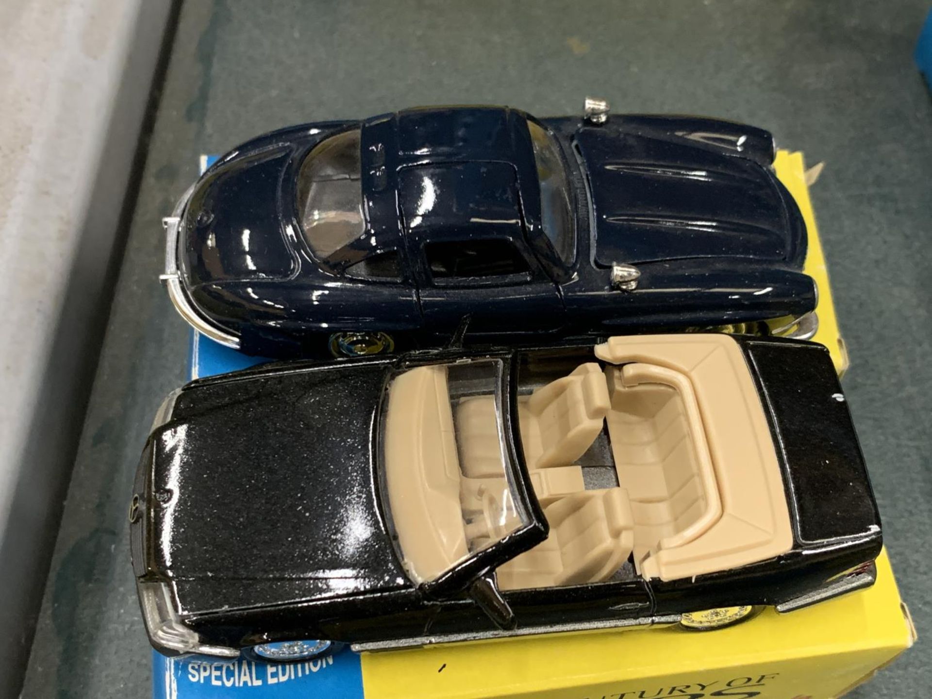 TWO BOXED CORGI 'A CENTURY OF CARS' TO INCLUDE A MERCEDES 500SL ADO 4755 AND 500SL AER 1855 - Image 2 of 2