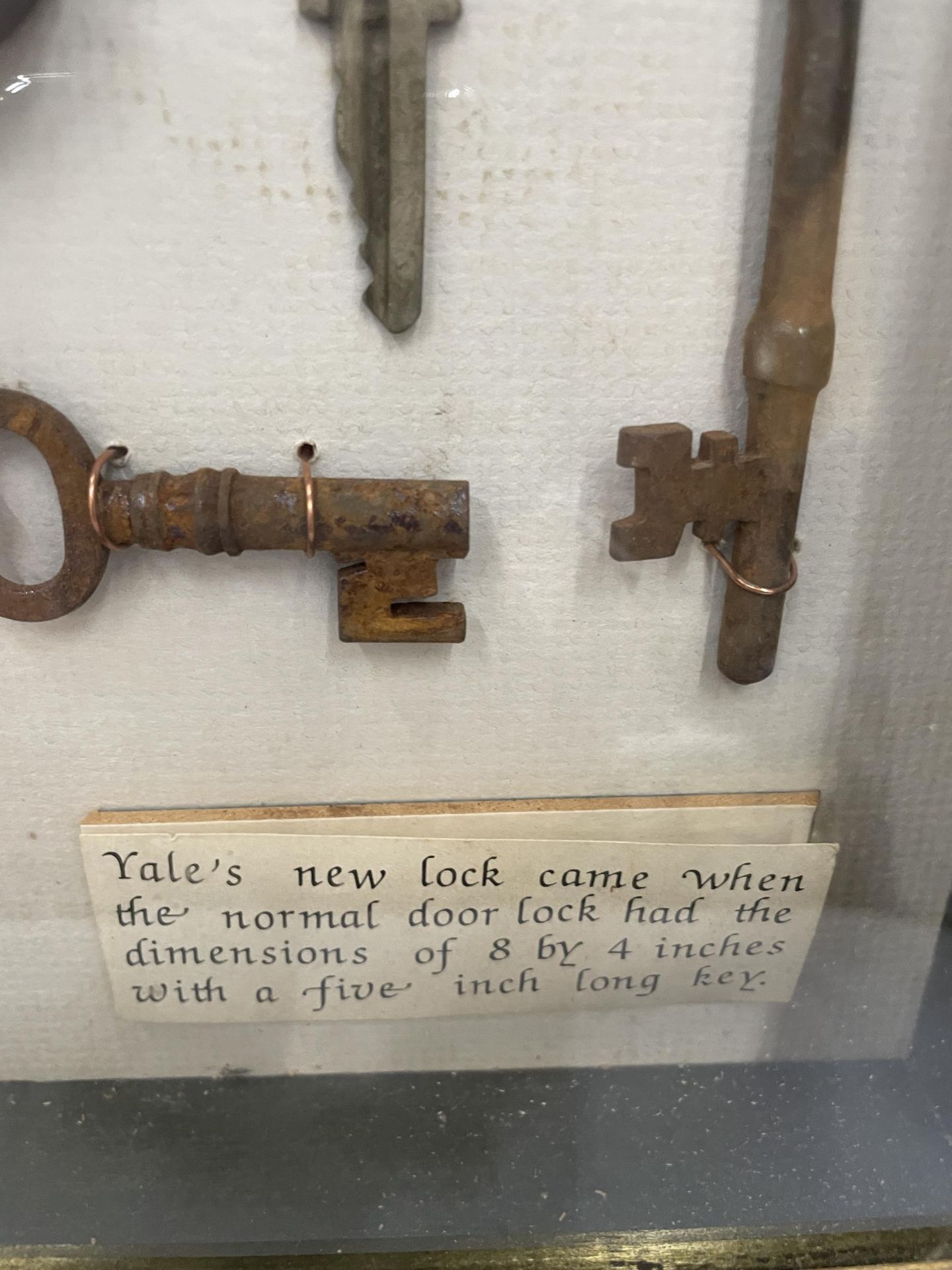 A FRAMED LOCK AND KEY DISPLAY - Image 3 of 4