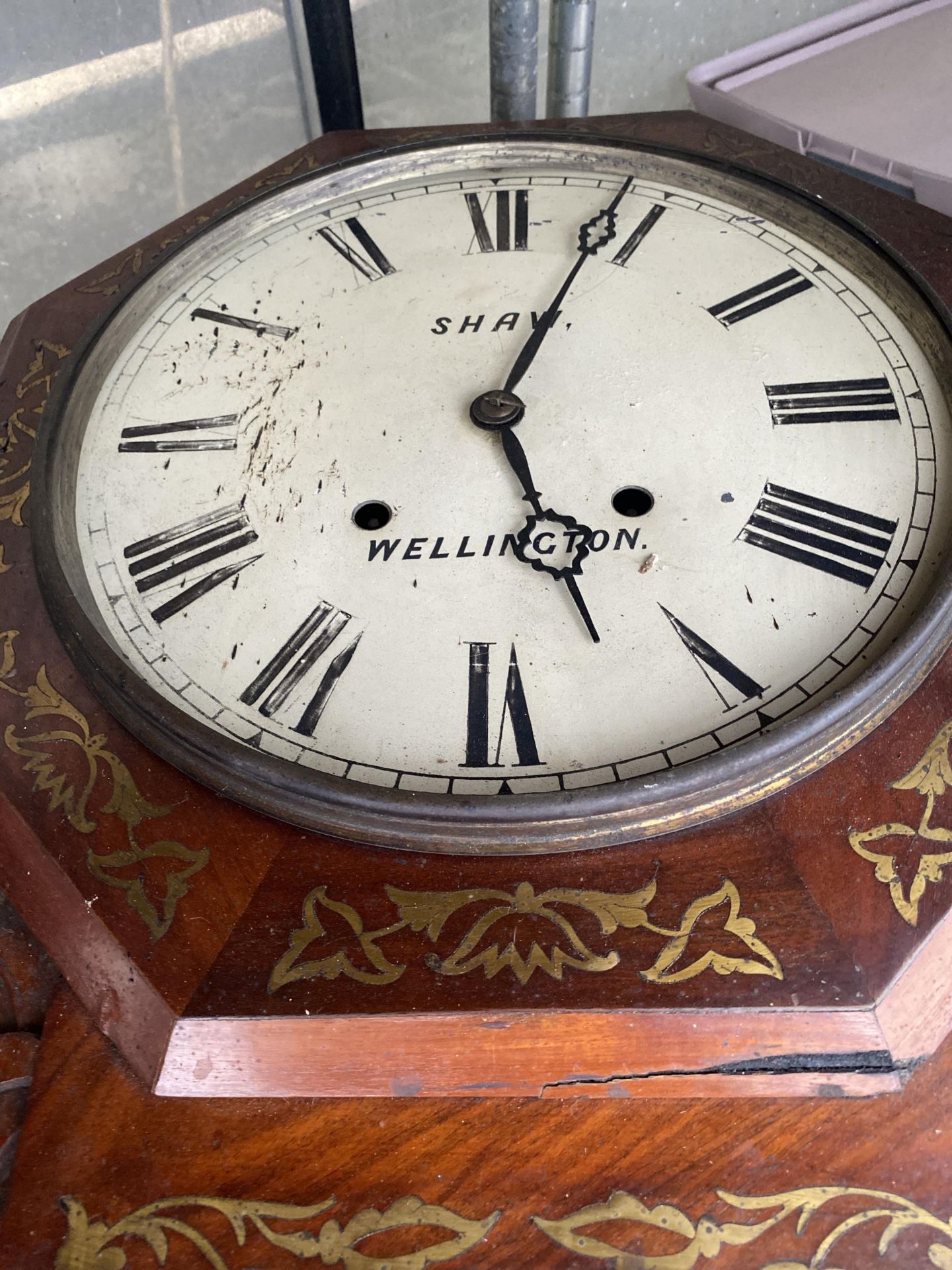 TWO VINTAGE MAHOGANY CASED CHIMING WALL CLOCKS - Bild 2 aus 4