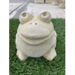 AN AS NEW EX DISPLAY CONCRETE 'FROG WHOLE' ORNAMENT *PLEASE NOTE VAT TO BE PAID ON THIS ITEM*