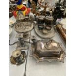 A LARGE QUANTITY OF SILVER PLATED ITEMS TO INCLUDE GALLERIED TRAYS, A ROSE BOWL, TEAPOTS, VASES,