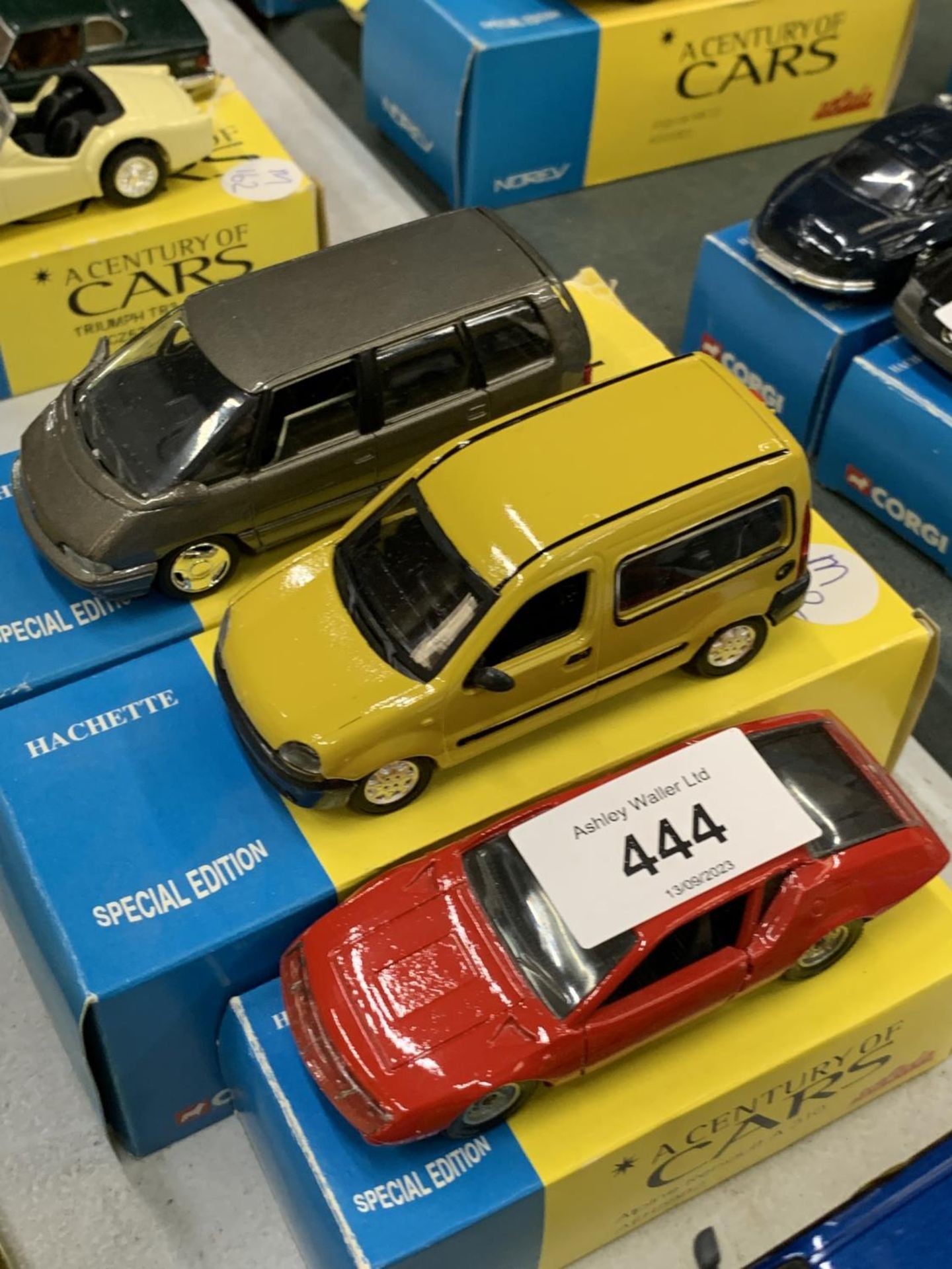 THREE BOXED CORGI 'A CENTURY OF CARS' TO INCLUDE A RENAULT A130, KANGOO AND ESPACE - Image 2 of 3