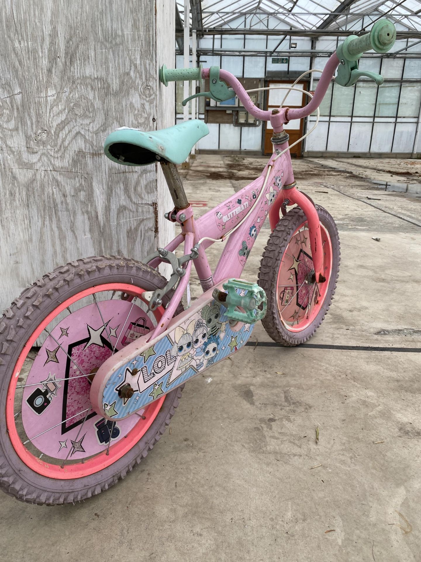 A CHILDS GLITTERATI BIKE - Image 2 of 2