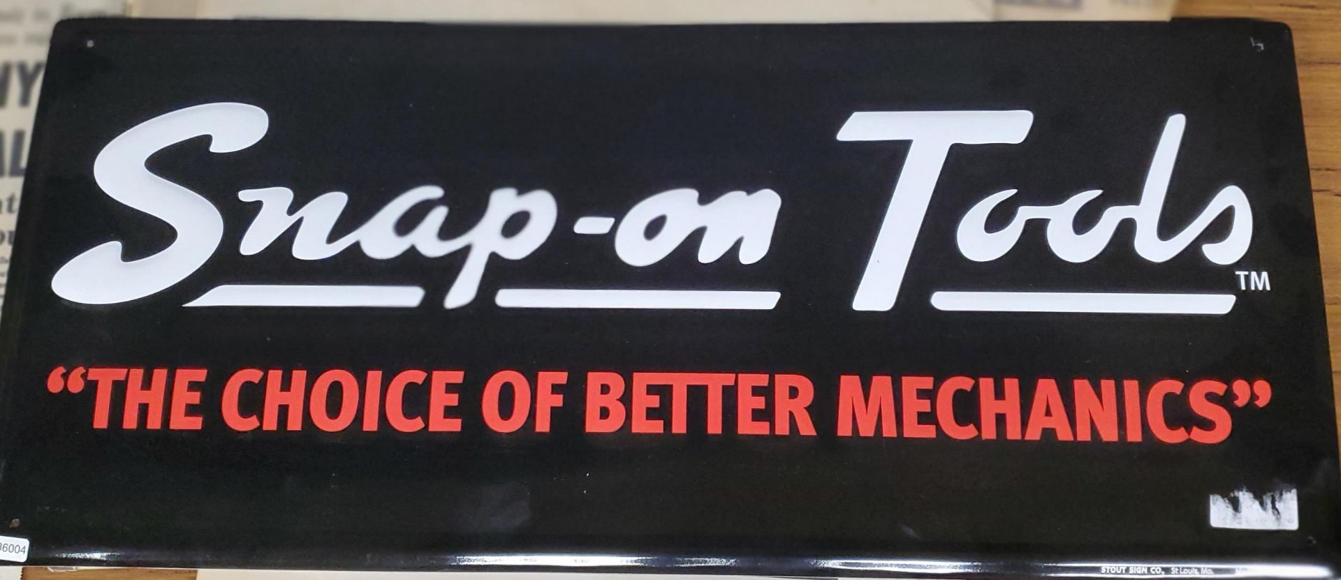 A SNAP ON TOOLS SIGN