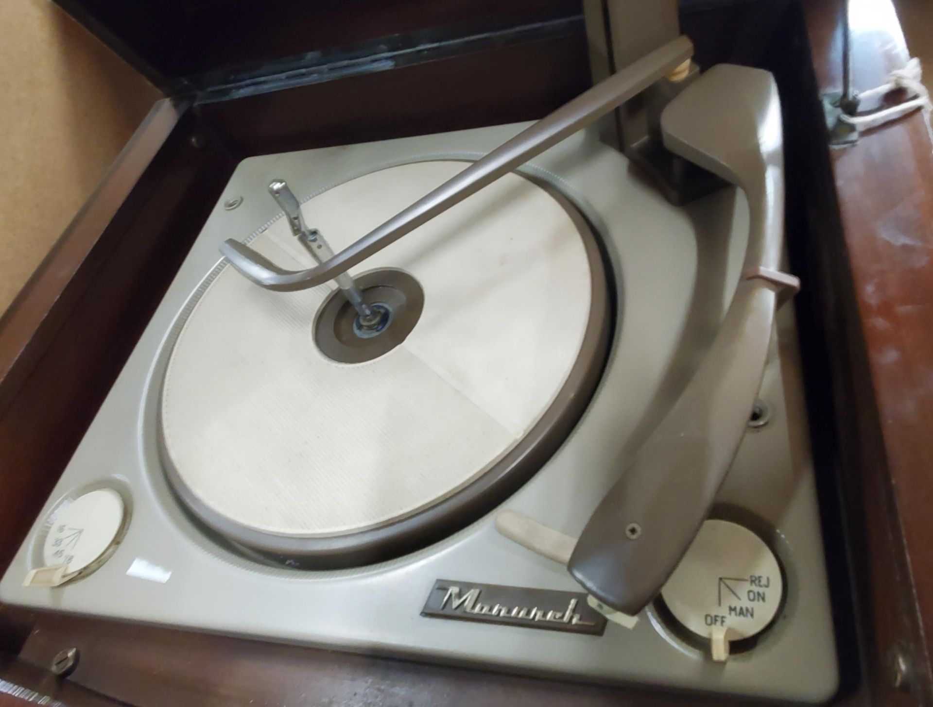 A 1950'S PYE BLACK BOX STEREO RECORD PLAYER WITH MONARCH TURNTABLE IN A MAHOGANY CASE - Image 2 of 3