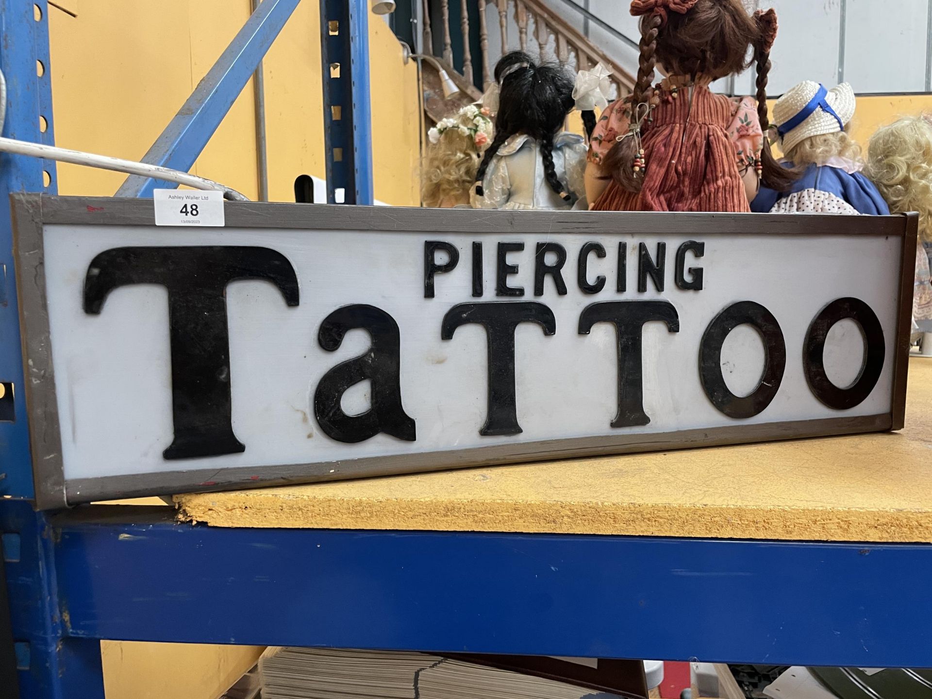 A PIERCING TATTOO ILLUMINATED BOX SIGN