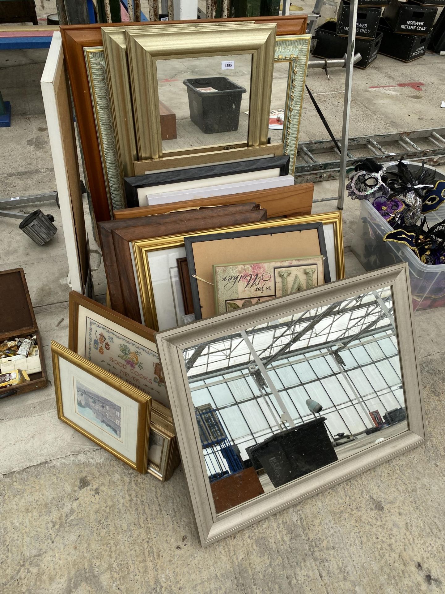 AN ASSORTMENT OF FRAMED PRINTS, PICTURES AND MIRRORS