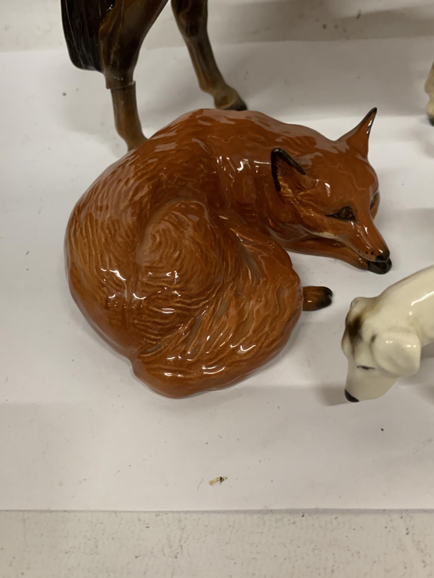 A BESWICK HORSE AND RIDER A/F, FOUR HOUNDS AND A FOX - Image 3 of 5