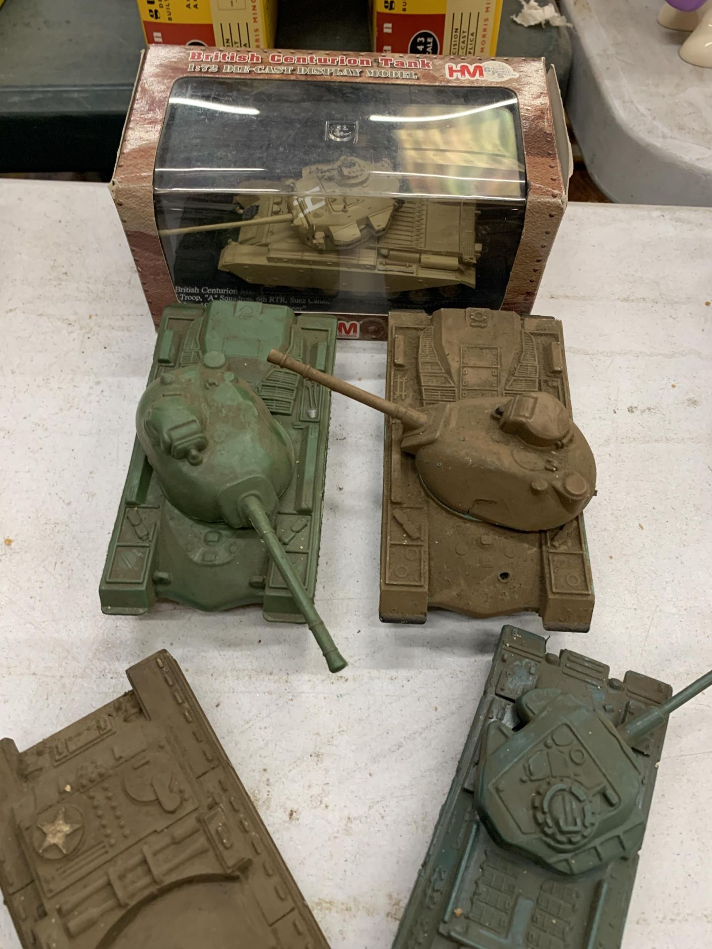 A GROUP OF ARMY TANK MODELS AND A BOXED HM EXAMPLE - Image 4 of 4