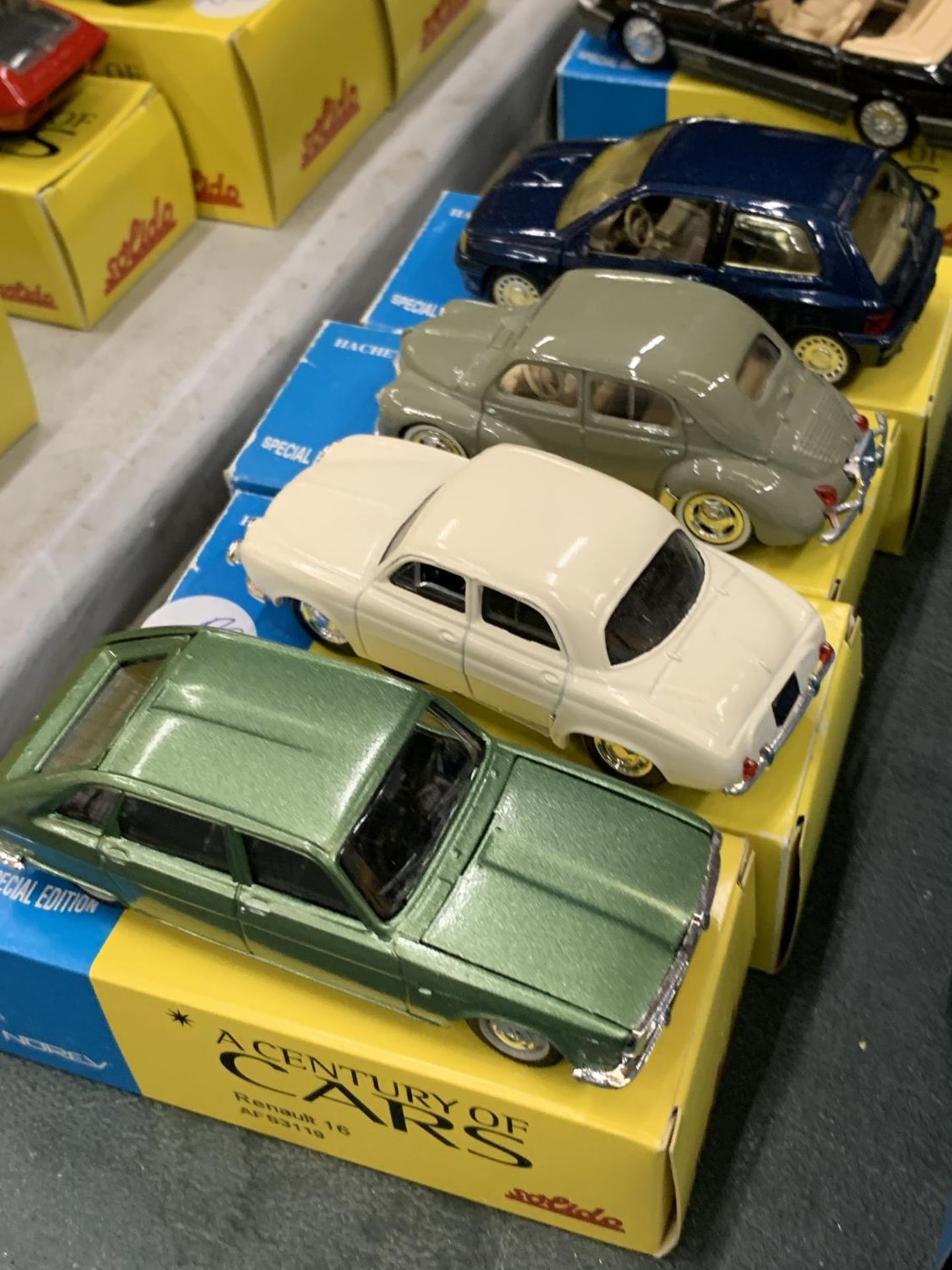 FOUR BOXED CORGI 'A CENTURY OF CARS' TO INCLUDE A RENAULT CLIO, 4 CV, 16 AND DAUPHINE - Image 2 of 3