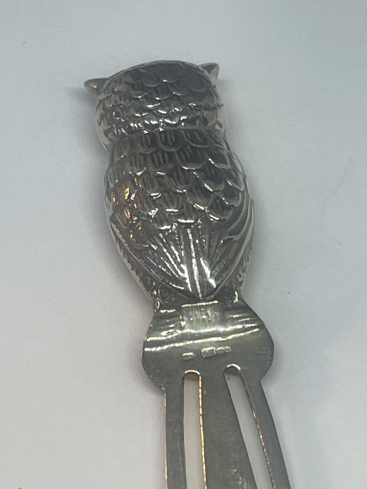 A MARKED 925 SILVER OWL BOOKMARK - Image 3 of 3