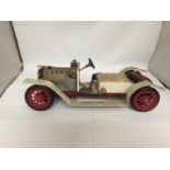 A VINTAGE MAMOD MODEL STEAM CAR