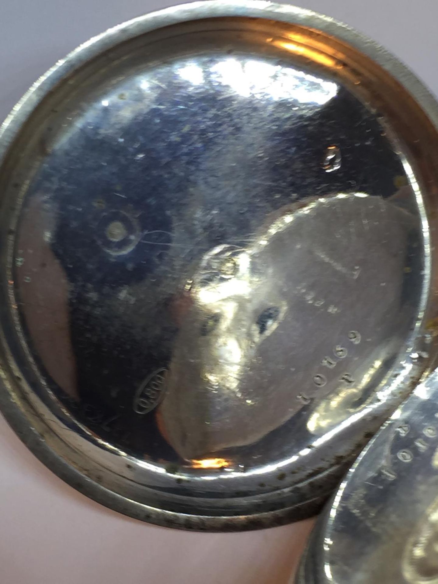 A MARKED 800 SILVER POCKET WATCH SEEN WORKING BUT NO WARRANTY - Image 4 of 4
