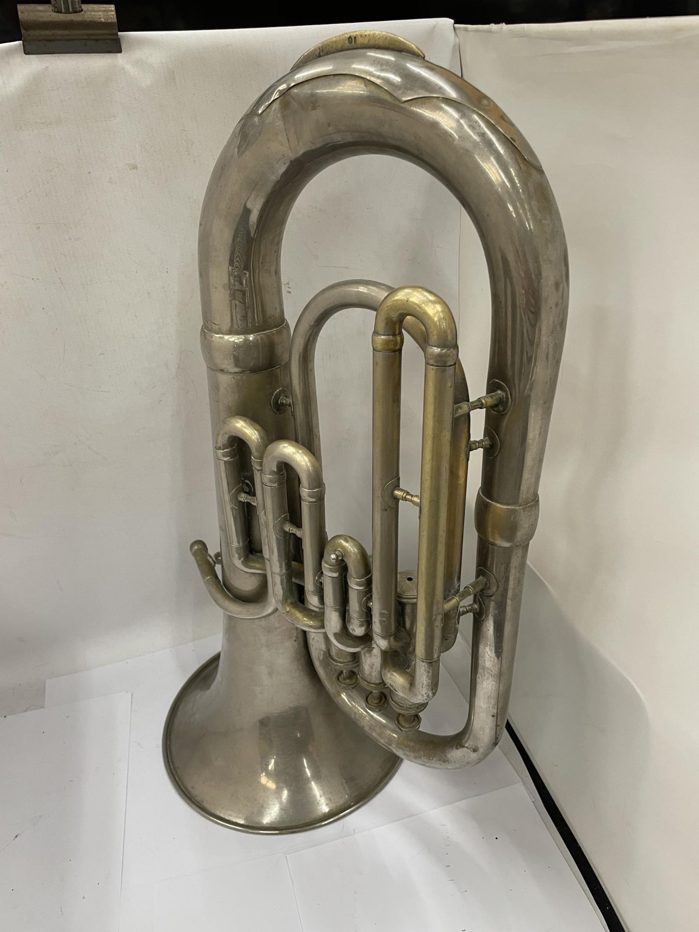 A VINTAGE SILVER PLATED TUBA - Image 2 of 3