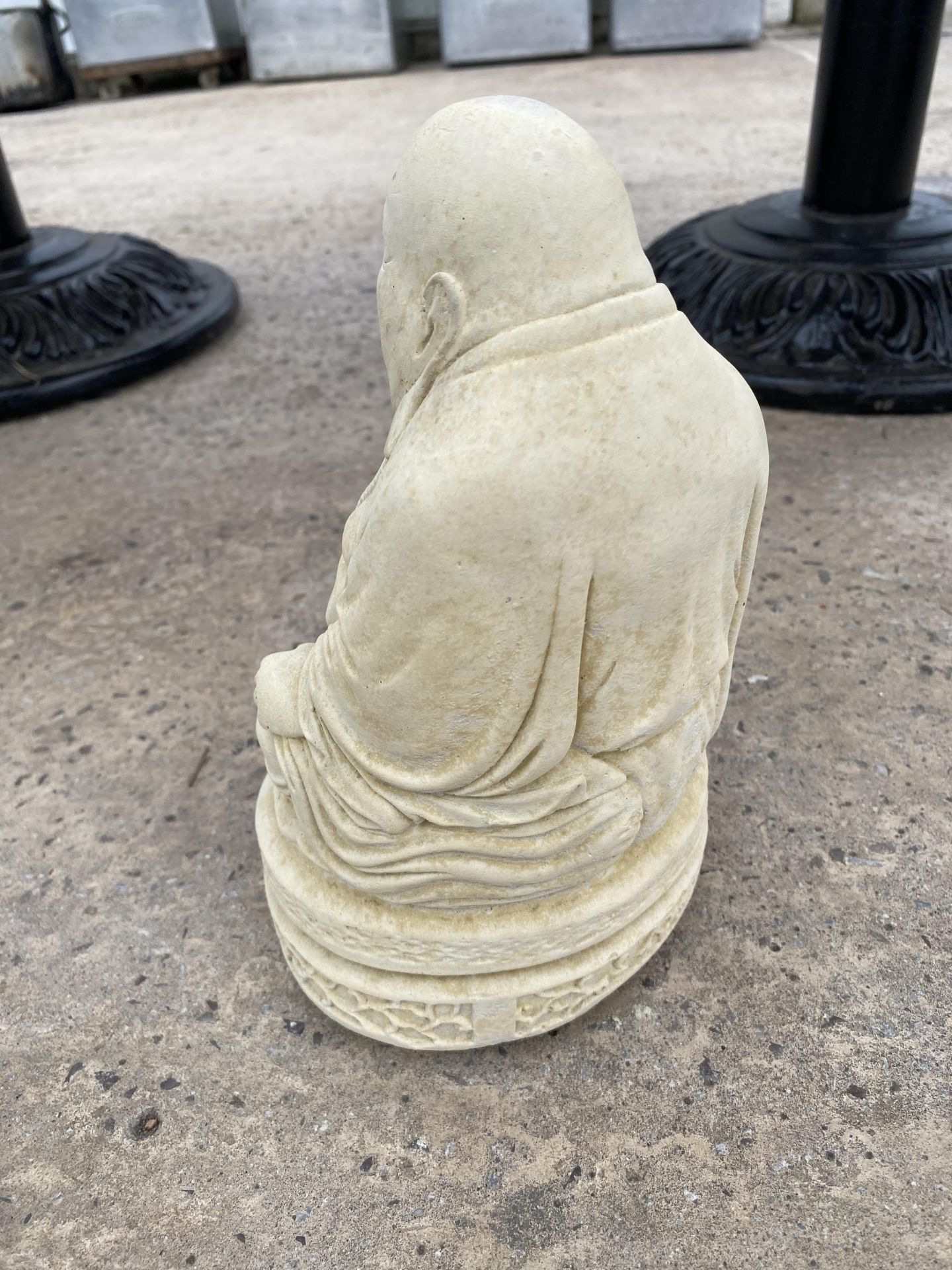 AN AS NEW EX DISPLAY CONCRETE 'SMALL BUDDHA' STATUE *PLEASE NOTE VAT TO BE PAID ON THIS ITEM* - Image 2 of 4