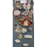 A MIXED GROUP OF CERAMICS TO INCLUDE CARLTON WARE ROUGE ROYALE DISH, SHEEP FIGURE ETC