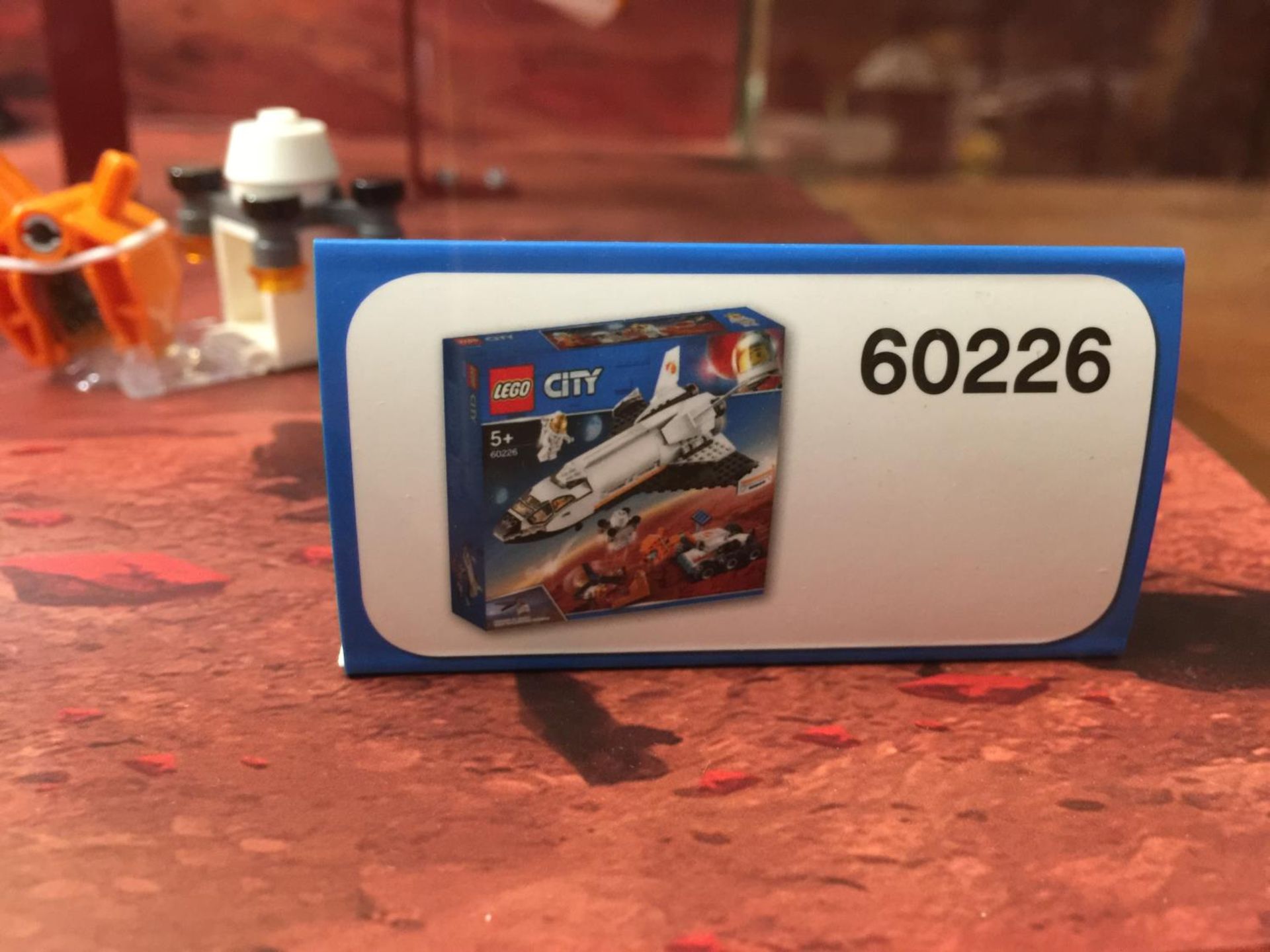 A LEGO CITY KIT NO. 60226, MARS EXPLORATION, BUILT AND IN DISPLAY CASE - Image 4 of 7