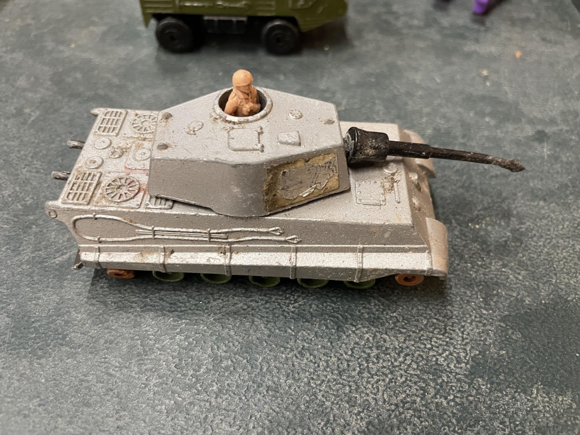 A QUANTITY OF VINTAGE DIE-CAST MILITARY VEHICLES TO INCLUDE CORGI, MATCHBOX, ETC - Image 3 of 3