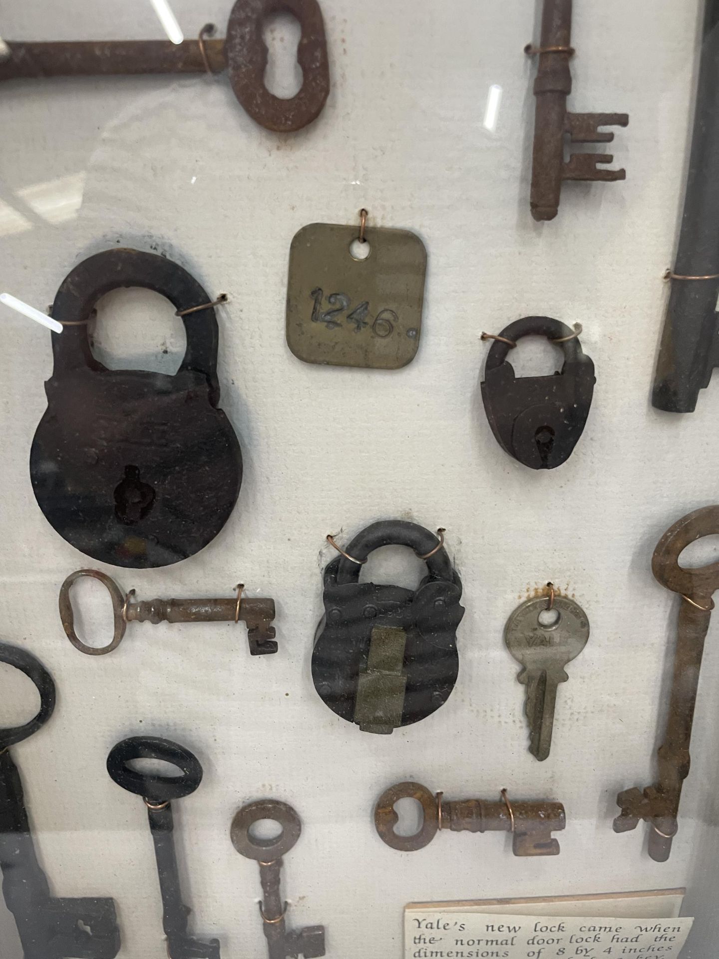 A FRAMED LOCK AND KEY DISPLAY - Image 4 of 4