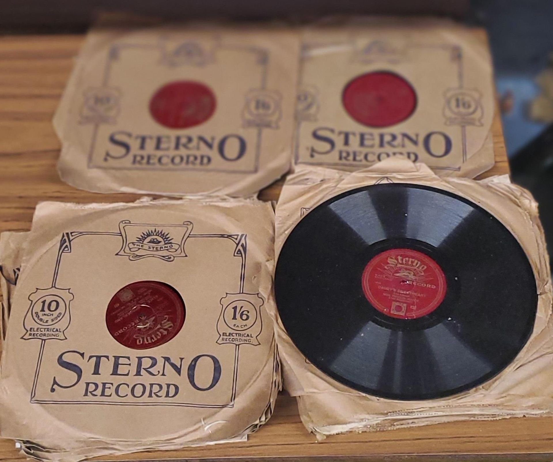 A GROUP OF VINTAGE STEREO 10 INCH RECORDS