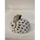 A ROYAL CROWN DERBY RABBIT PAPERWEIGHT, GOLD STOPPER