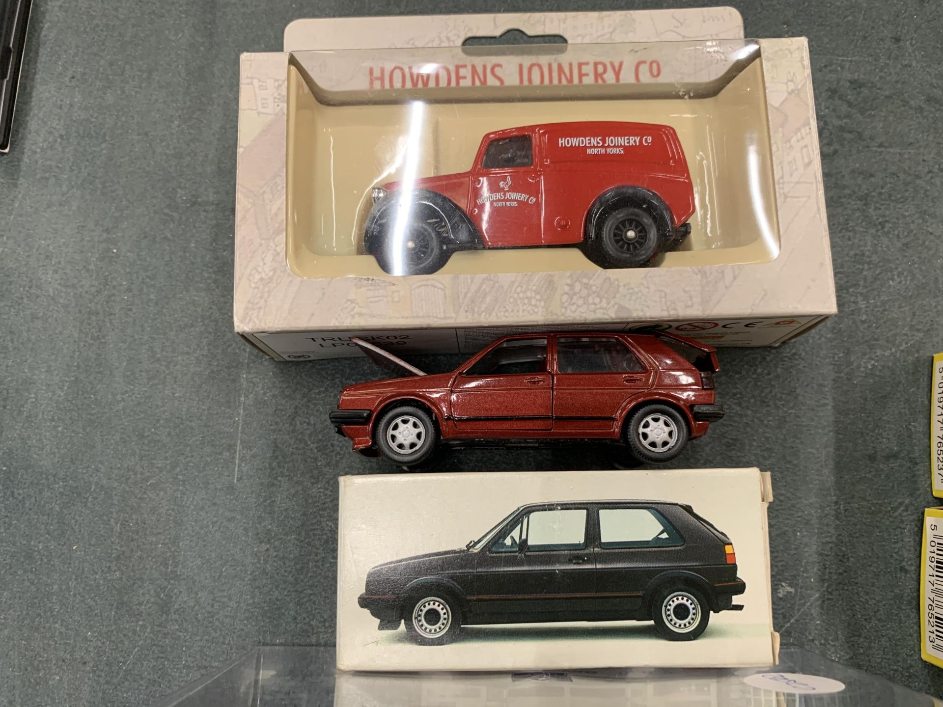 A MIXED GROUP OF DIECAST MODELS, CORGI CLASSICS, SA SCALE AUTOS ETC - Image 4 of 4