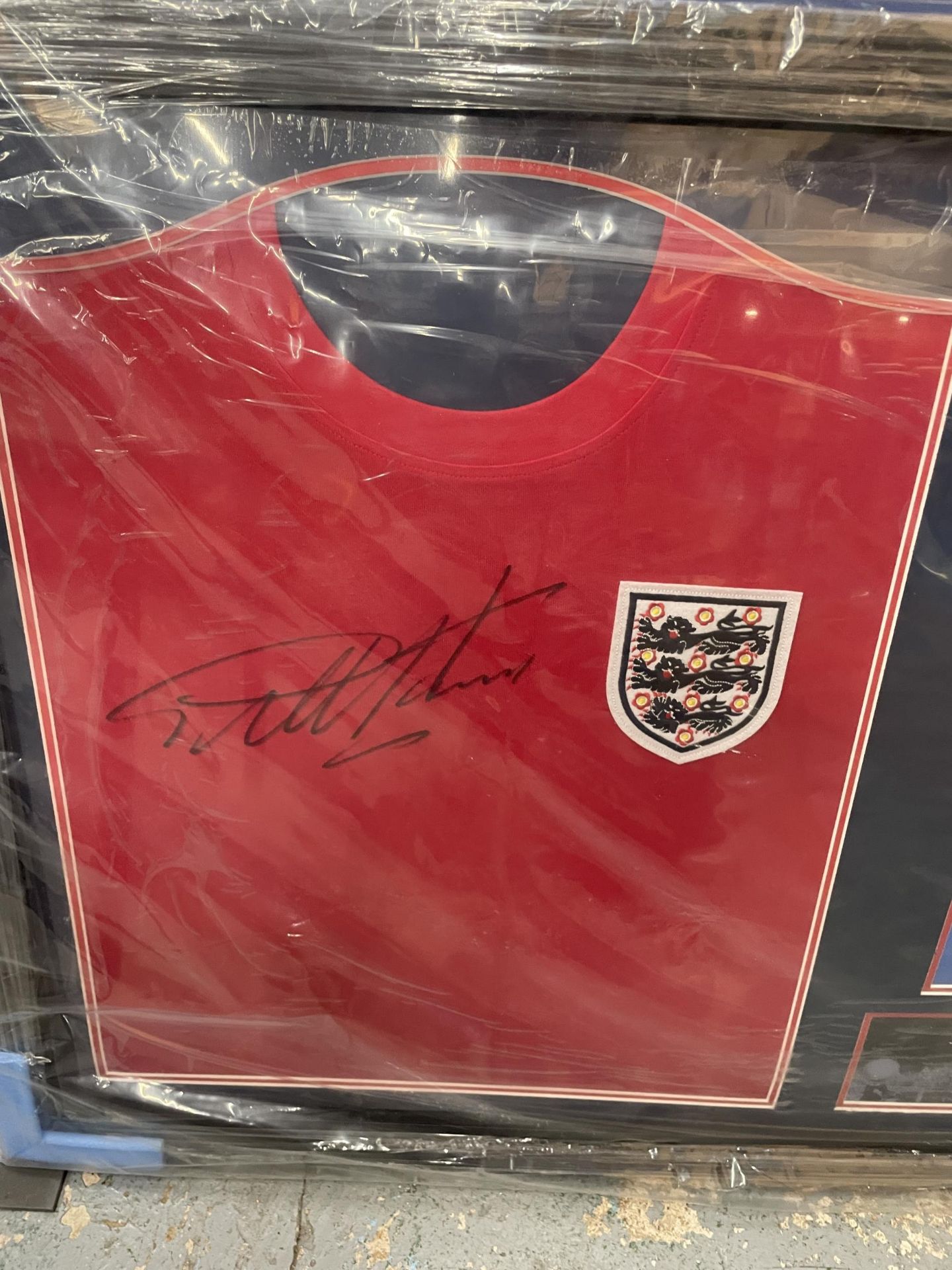 A FRAMED 1966 ENGLAND WORLD CUP MONTAGE, SIGNED SHIRT SIGNED BY GEOFF HURST, WITH ALL STAR - Image 2 of 6
