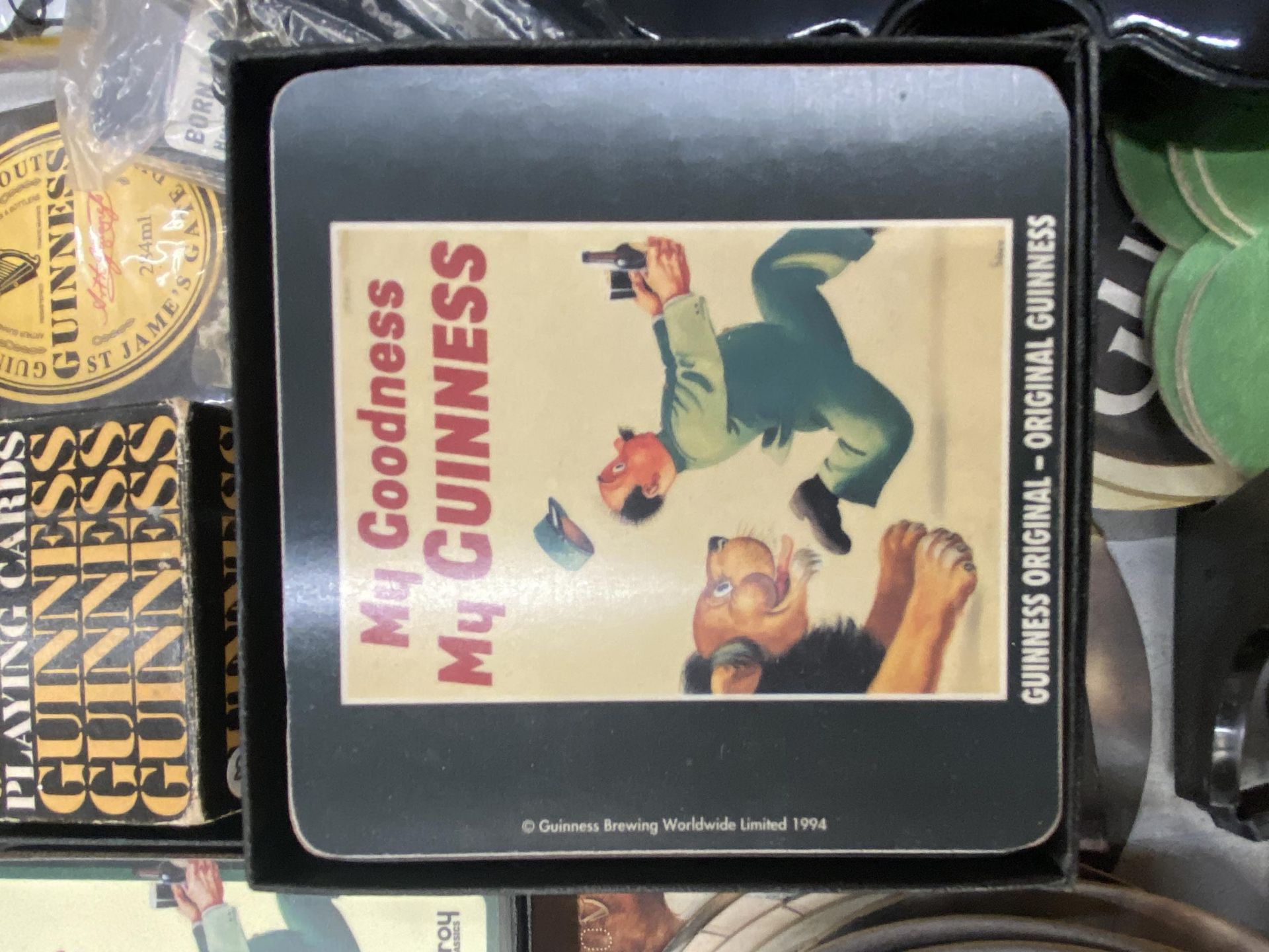 A LARGE GUINNESS LOT TO INCLUDE BEER MATS, PLAYING CARDS, COASTERS, ETC - Image 3 of 6