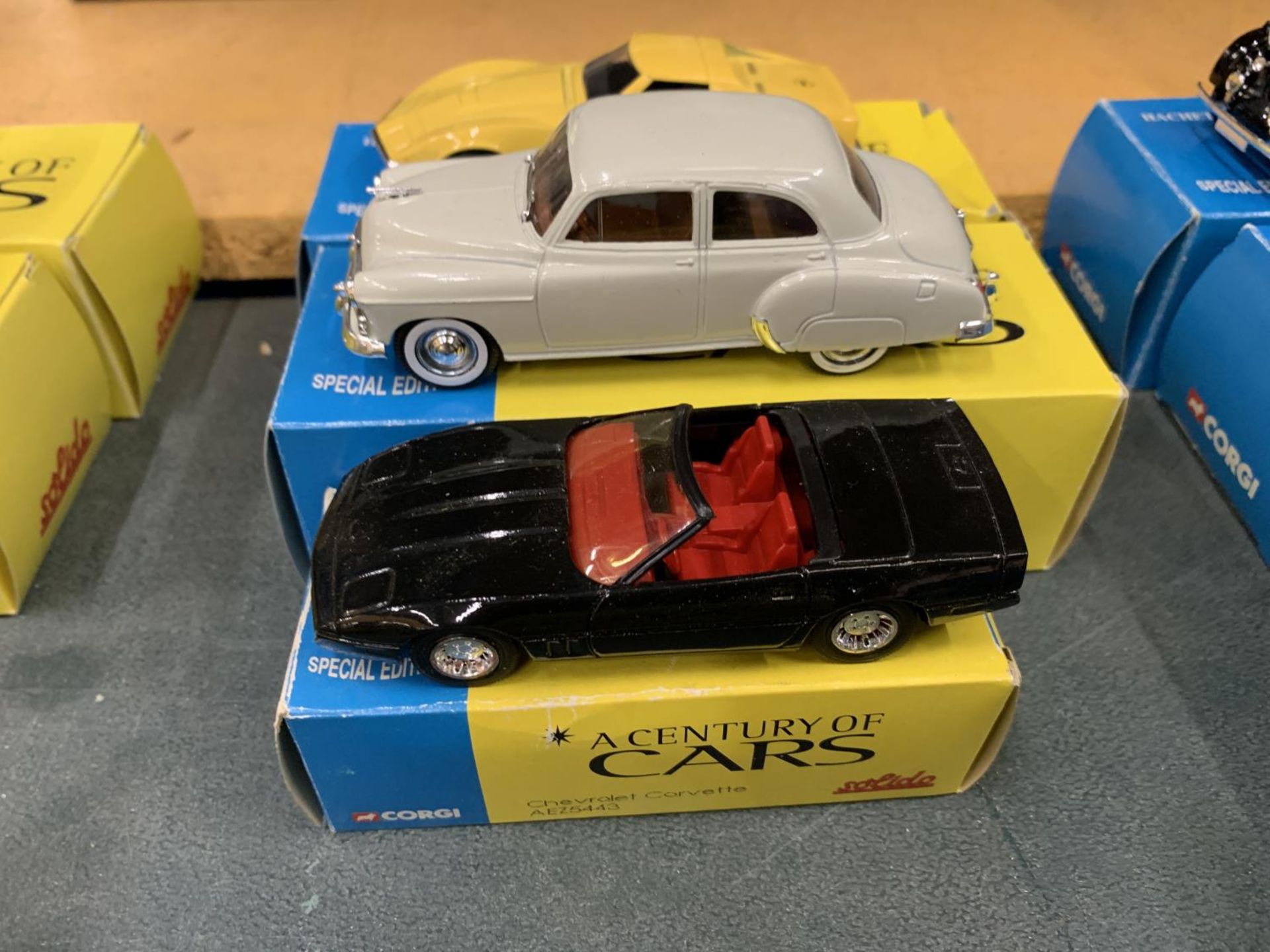 THREE BOXED CORGI 'A CENTURY OF CARS' TO INCLUDE A CHEVROLET CORVETTE, 1950, AND A CORVETTE JNI - Image 3 of 3