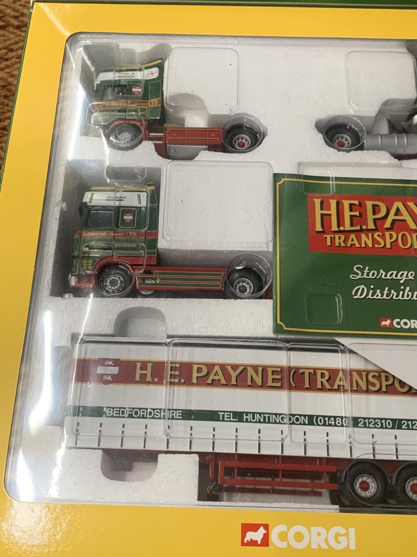 A LIMITED EDITION BOXED CORGI SET H E PAYNE TO INCLUDE A SCANIA TOPLINE 124/420 TRACTOR UNIT, A - Image 4 of 4