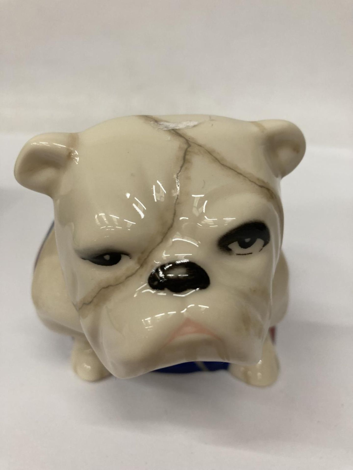 A ROYAL DOULTON NO TIME TO DIE BULLDOG, BOXED - Bild 3 aus 7