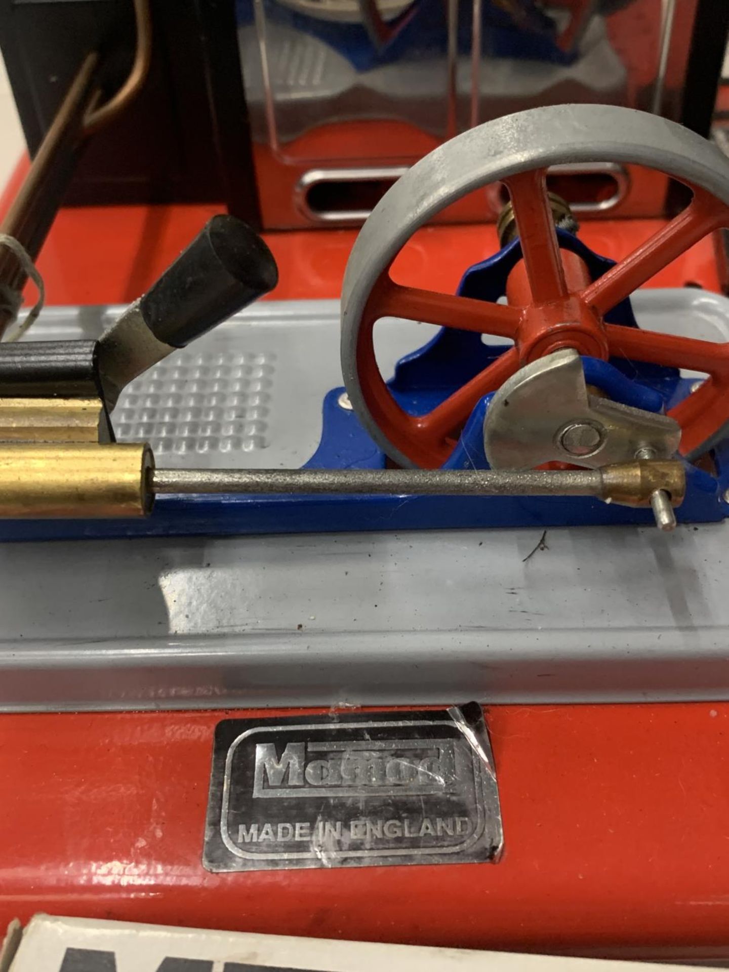 A BOXED MAMOD SP4 STATIONARY STEAM ENGINE AND ACCESSORIES - Image 3 of 5