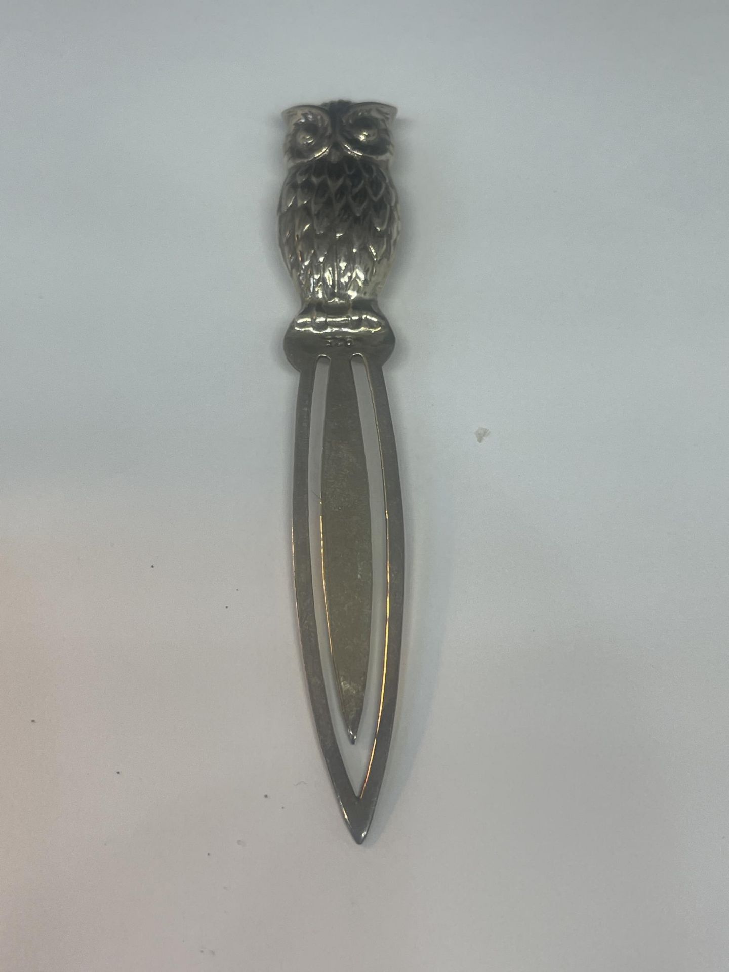 A MARKED 925 SILVER OWL BOOKMARK
